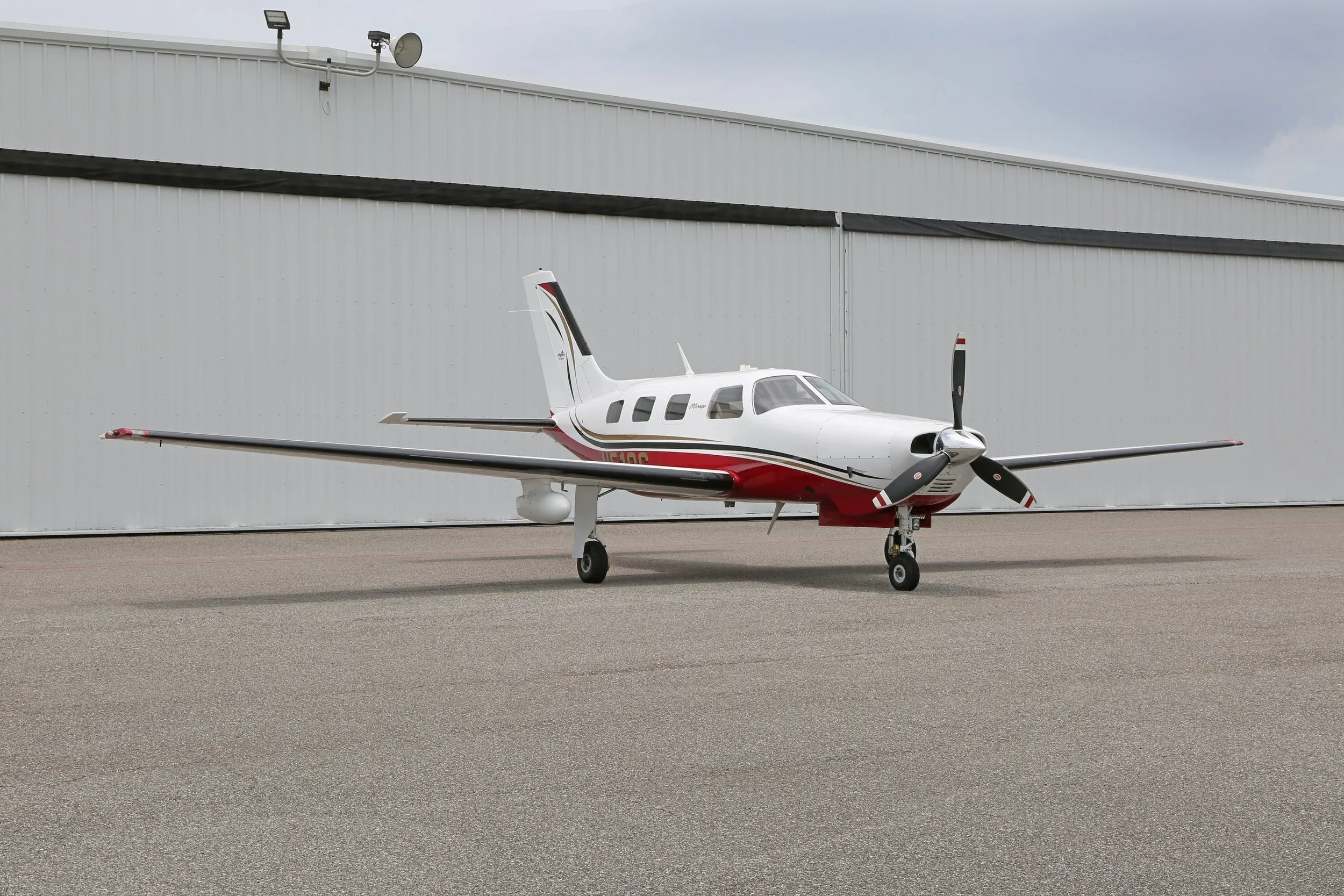 Exterior view of a 2008 Piper MIRAGE PA-46-350P.