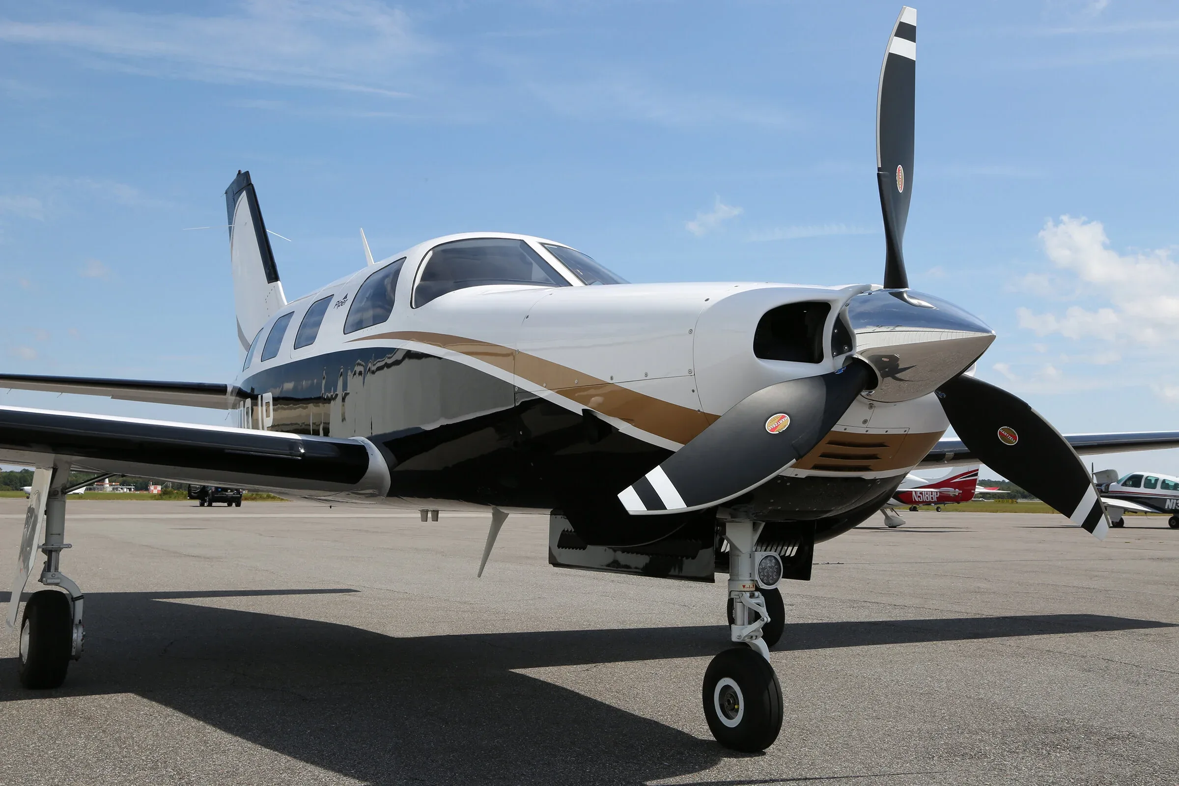 Exterior view of a 2014 Piper PA-46 350P MIRAGE.