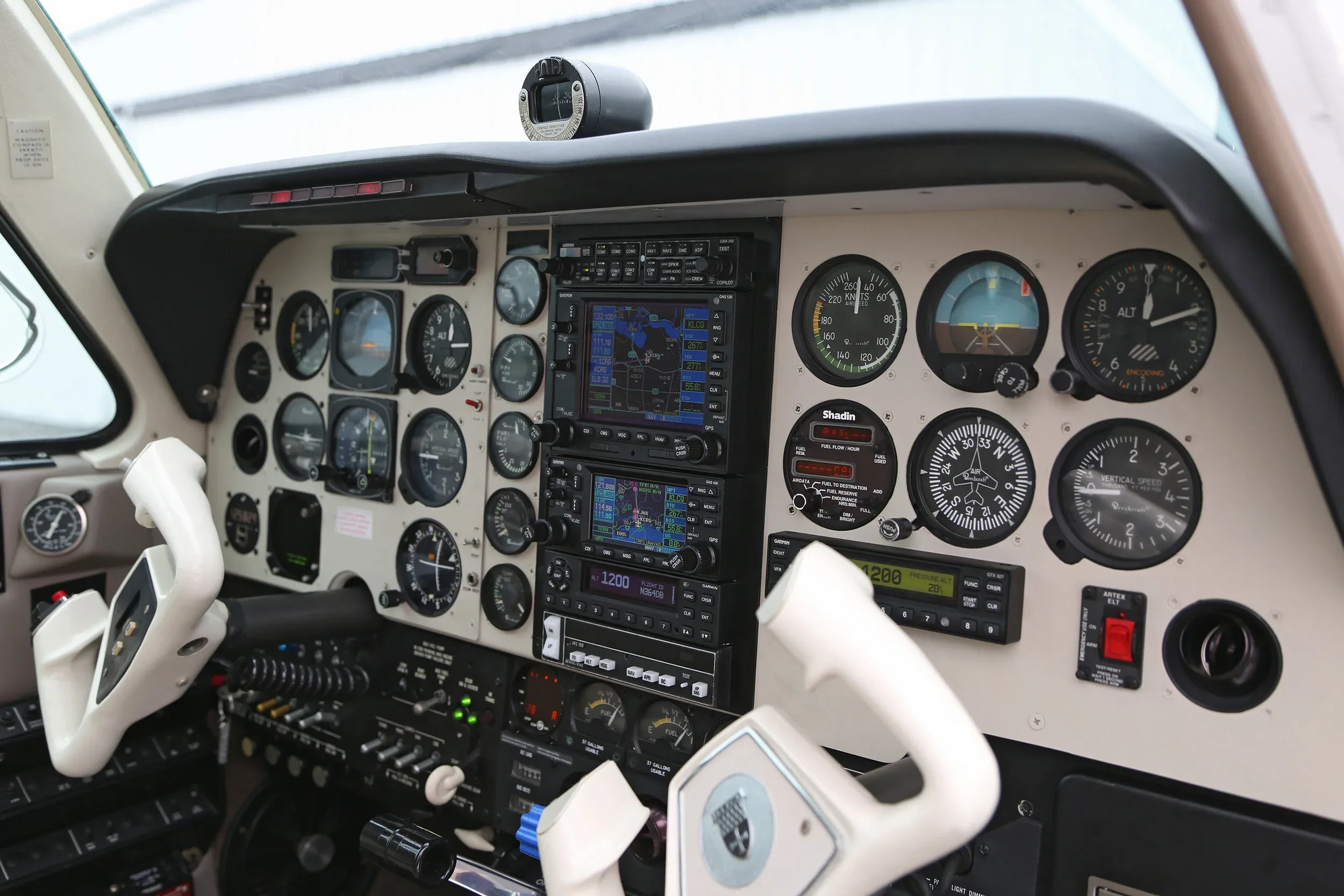 Cockpit and instrument panel of a 1995 Beechcraft Bonanza.