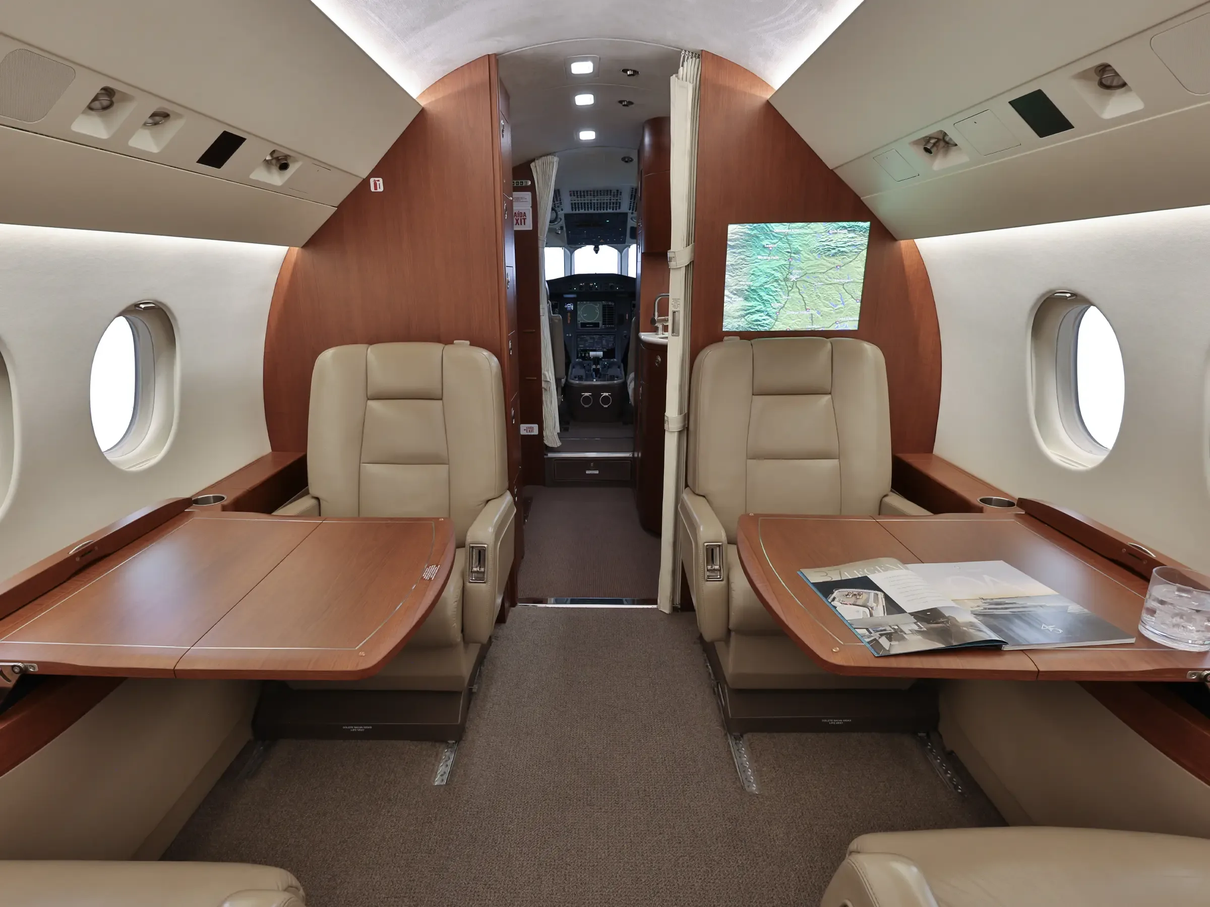 2001 Bombardier Challenger 604