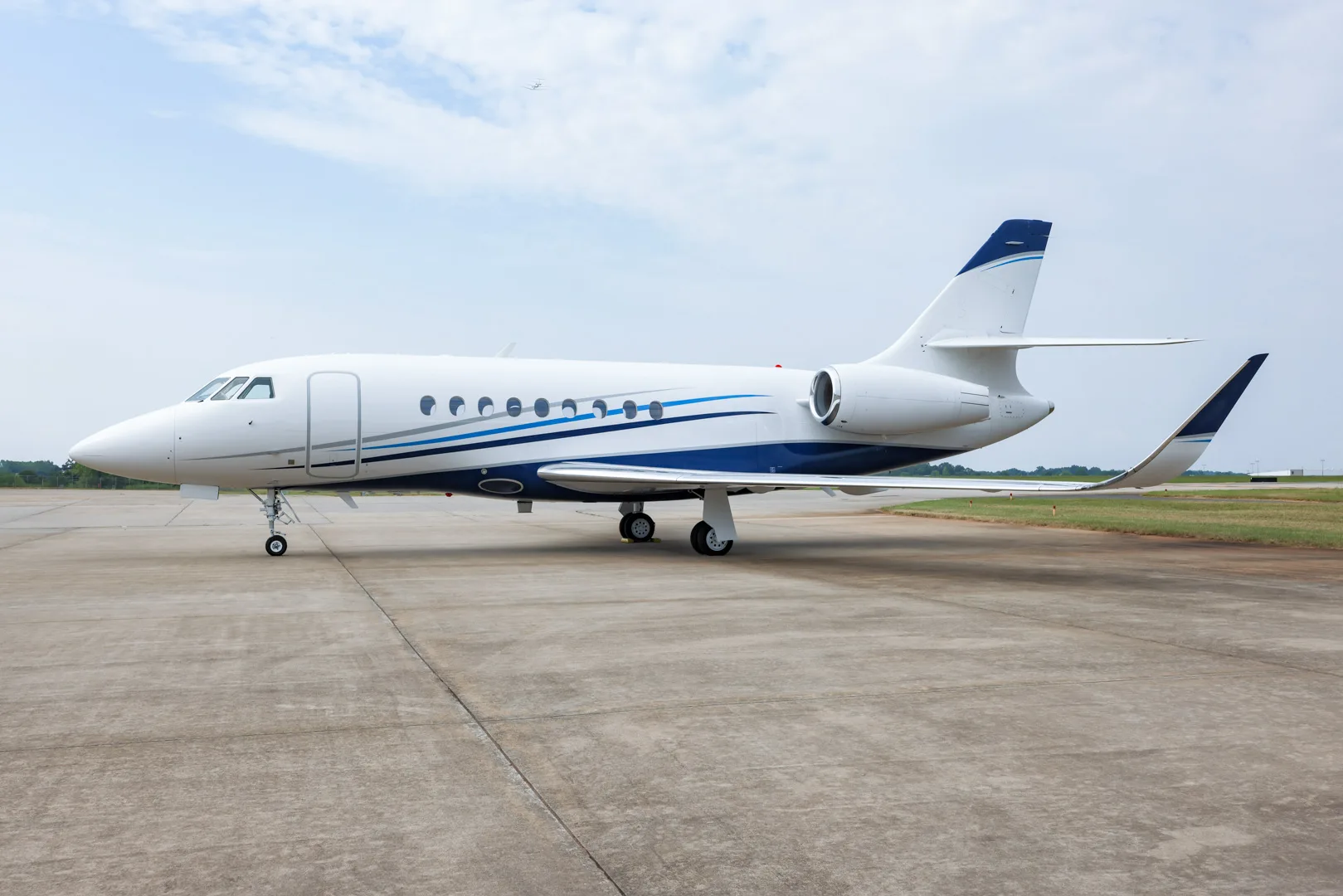 Marketing image of a 2015 Dassault Falcon 2000LXS.