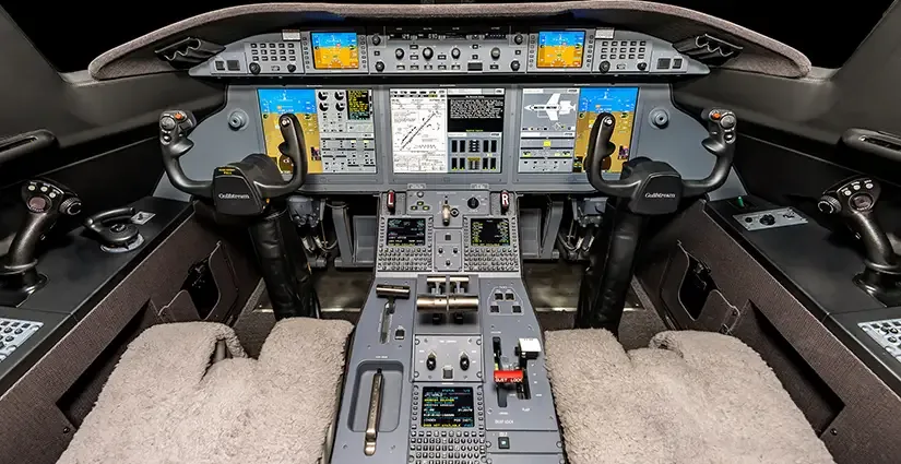 Cockpit and instrument panel of a 2019 Gulfstream G280.