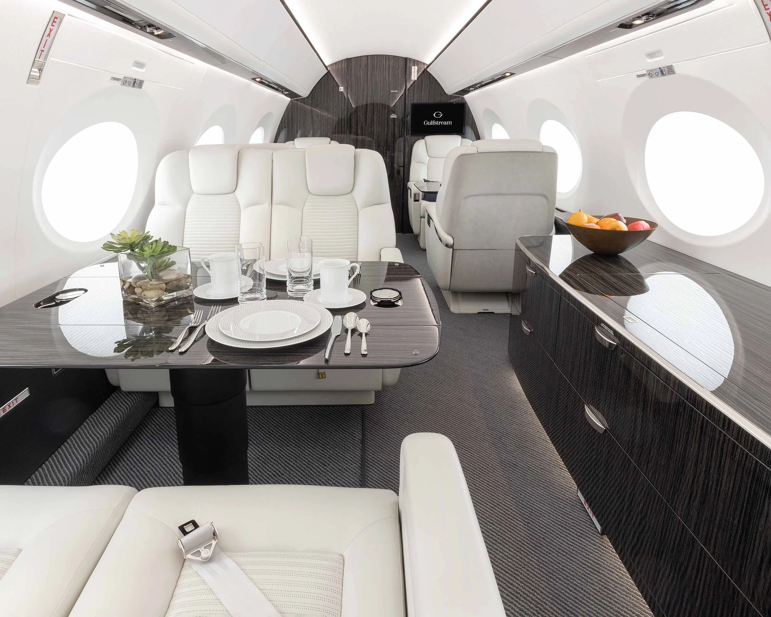 Cabin interior of a 2020 Gulfstream G500.