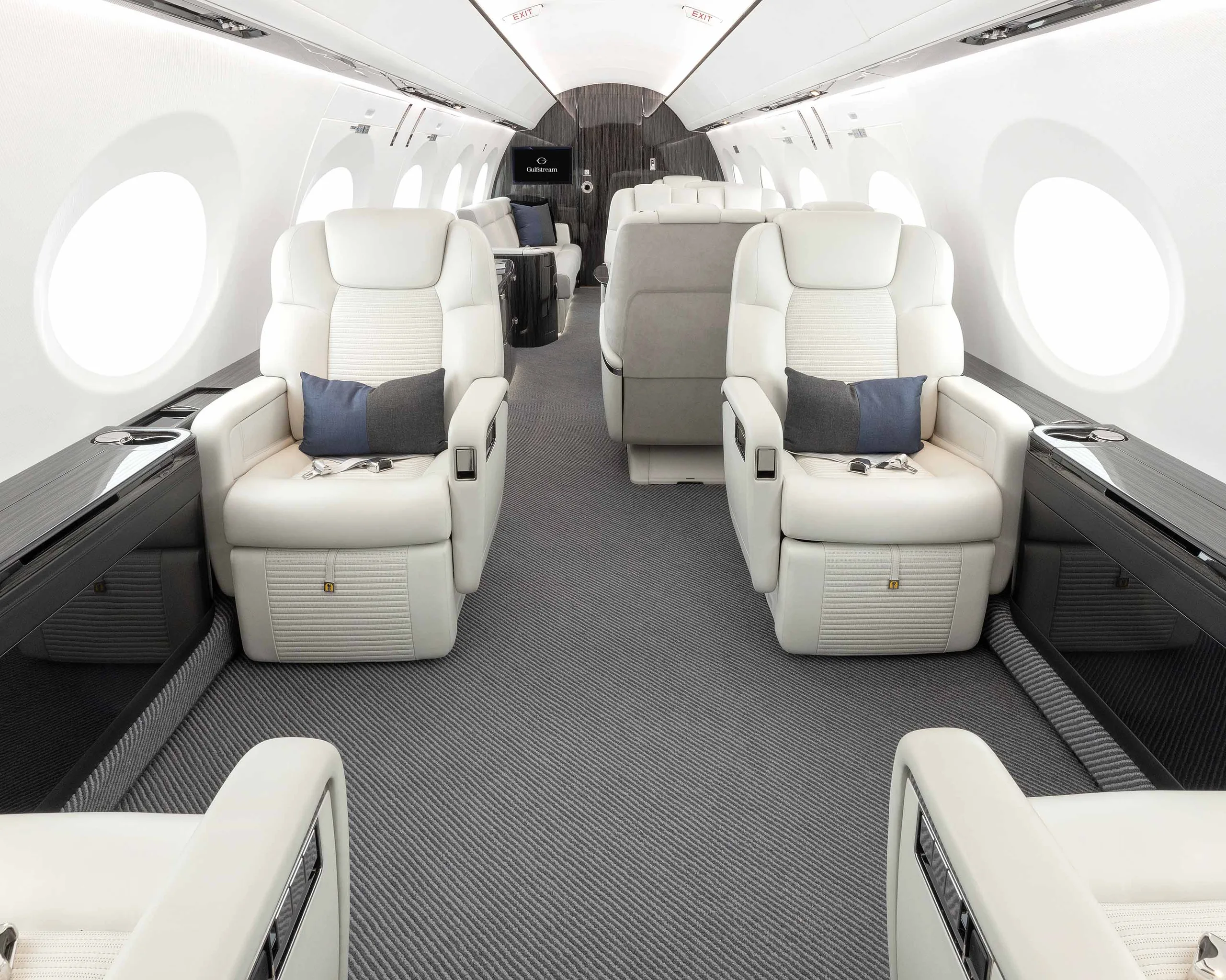 Cabin interior of a 2020 Gulfstream G500.