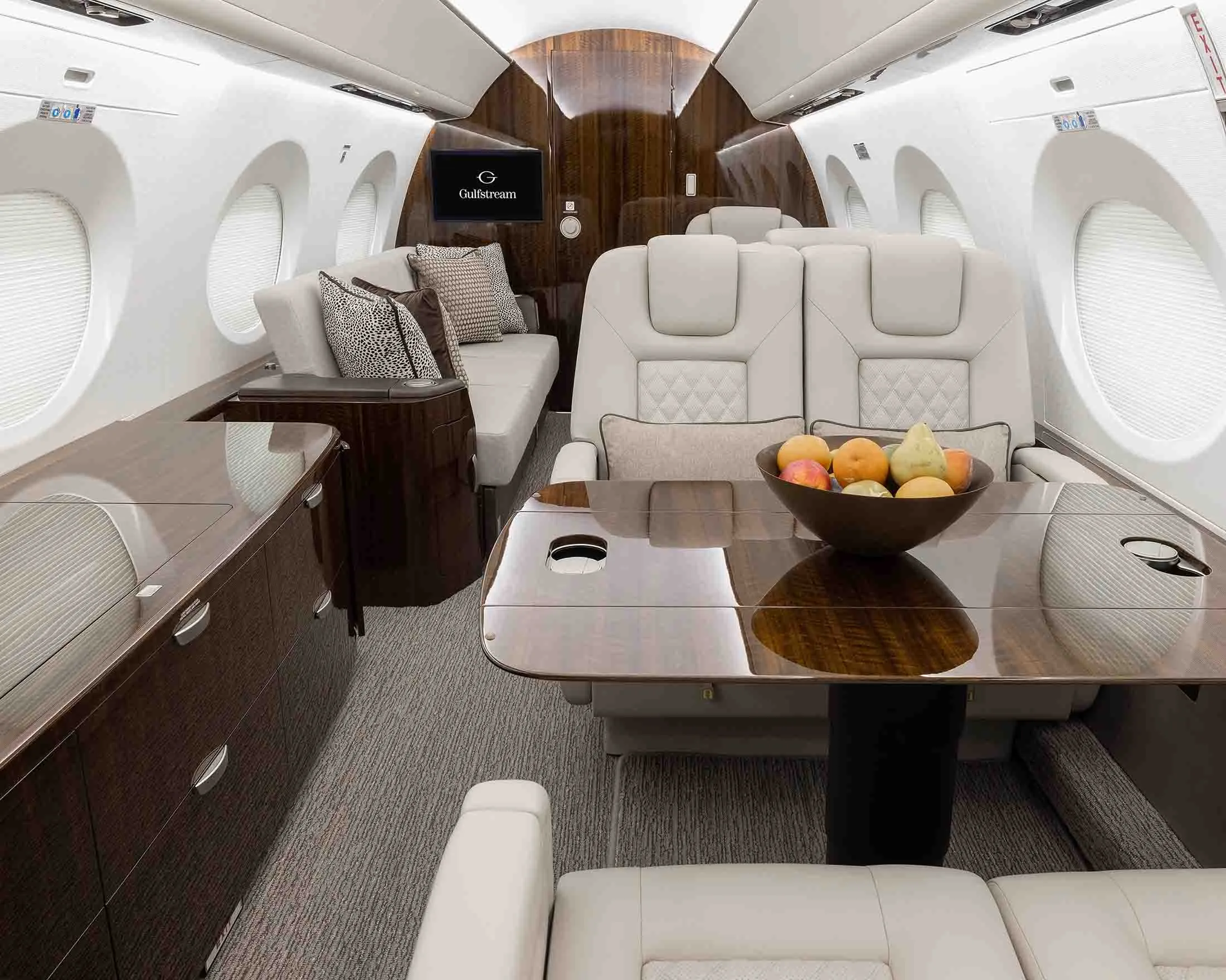 Cabin interior of a 2020 Gulfstream G500.