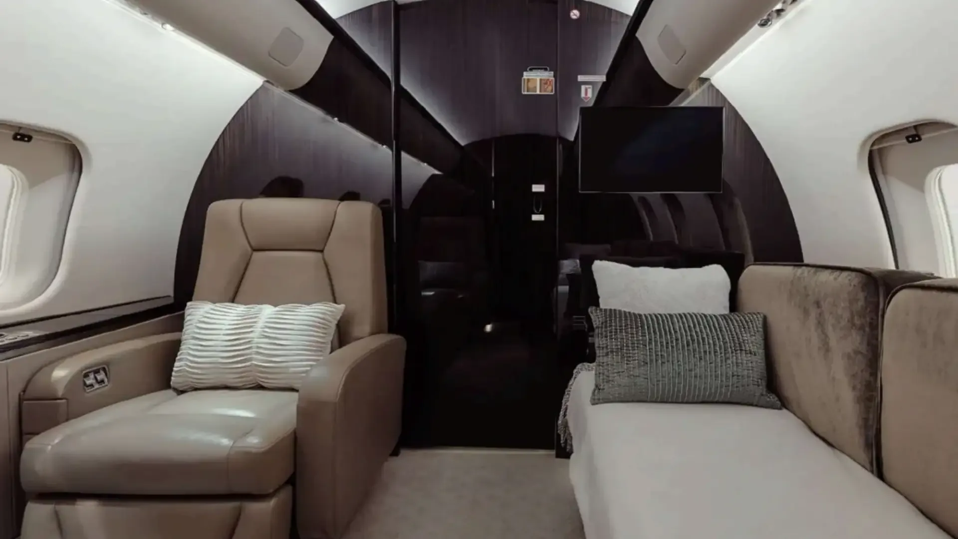Bombardier Global 5000