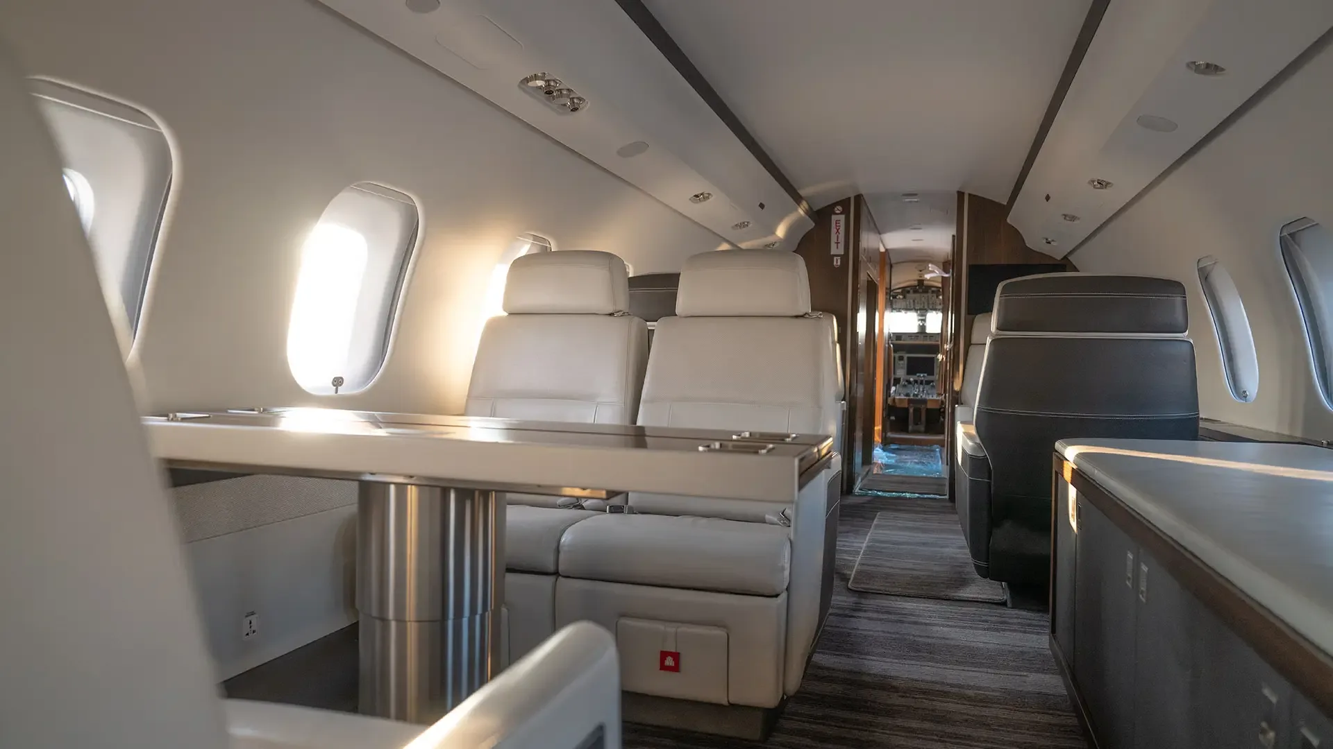 Cabin interior of a Bombardier Global 6000.