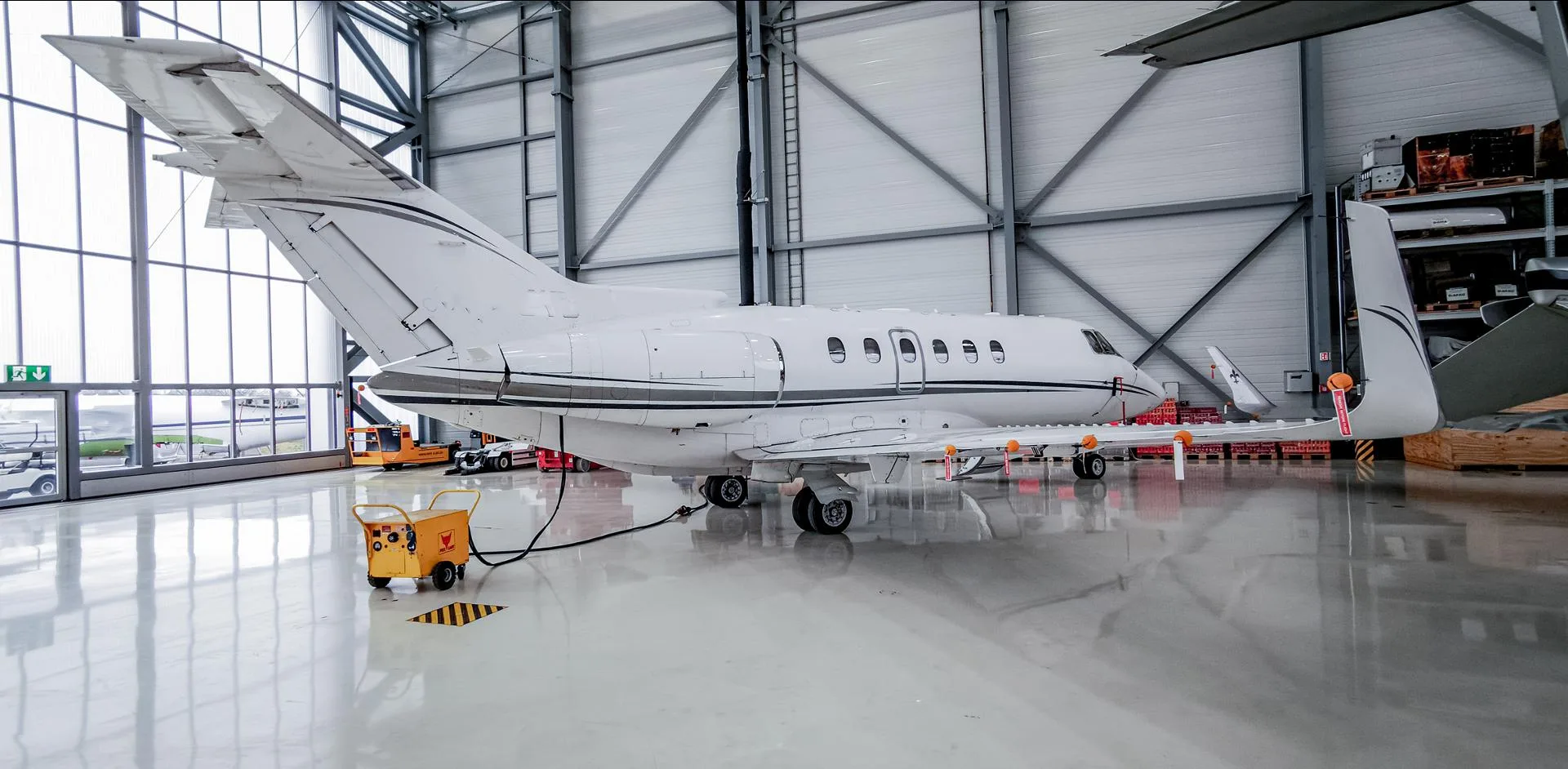 Exterior view of a 2010 Hawker 900xp.