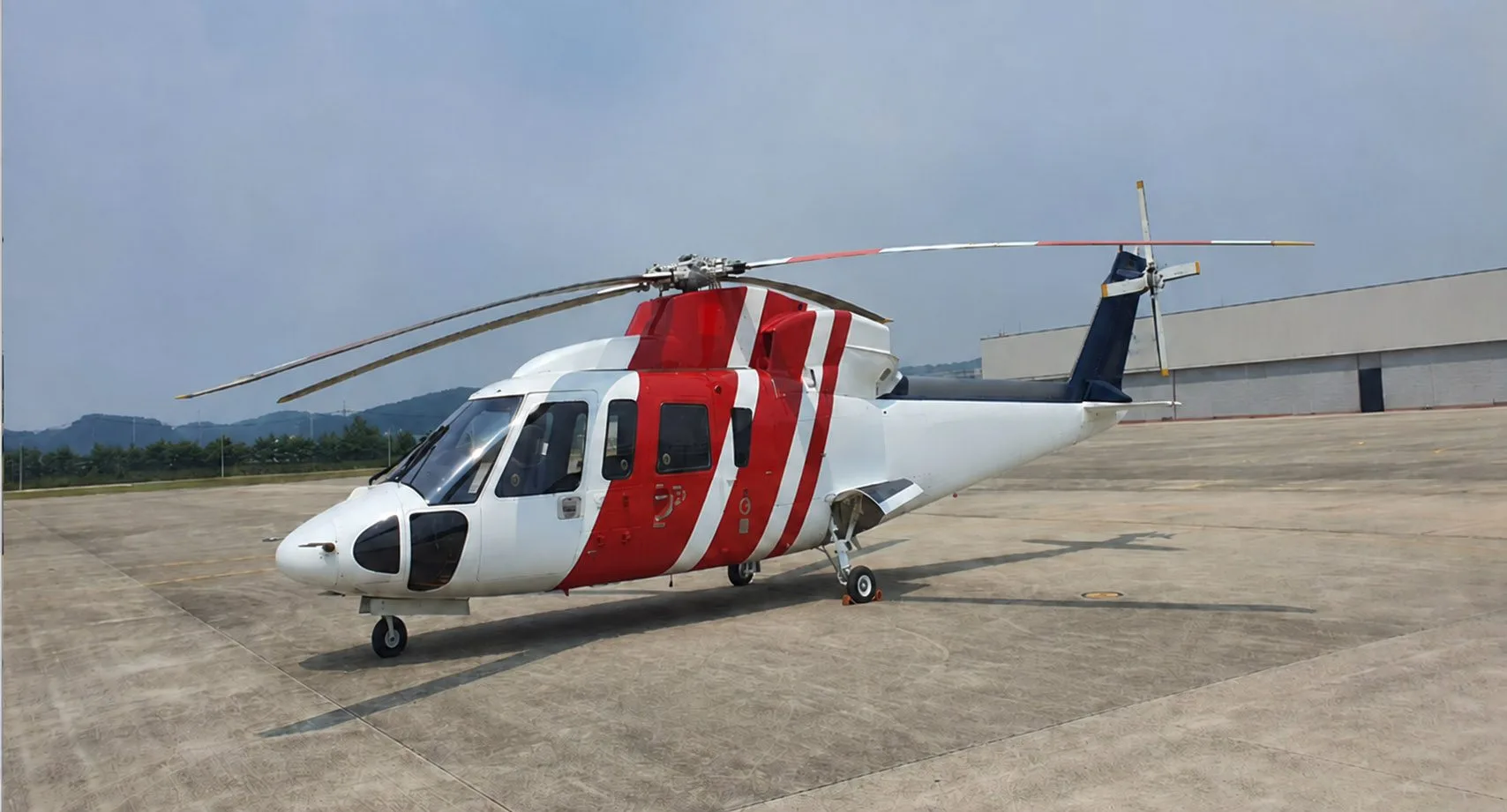 Exterior view of a 1980 Sikorsky S-76 A++.