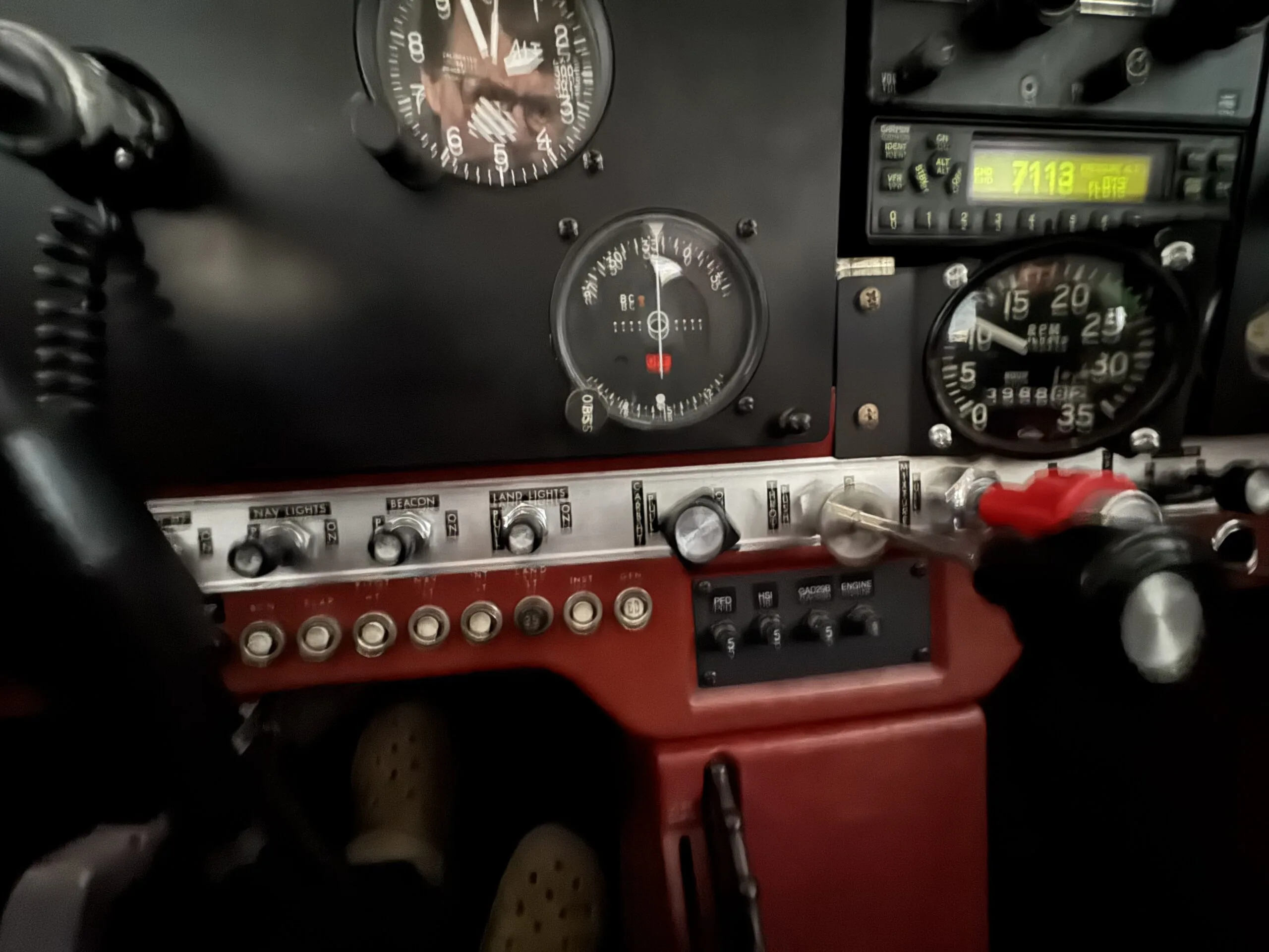 Cockpit and instrument panel of a 1968 Cessna 172I.