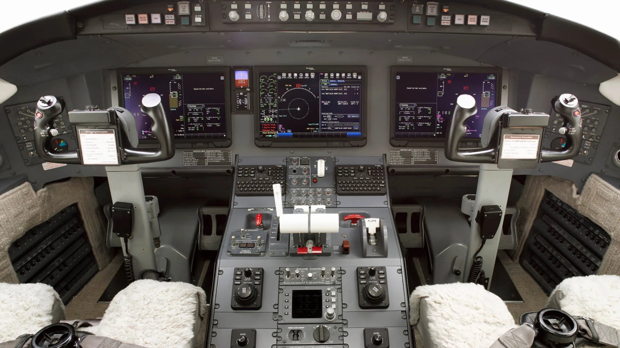 Cockpit and instrument panel of a 2001 Bombardier Challenger 604.