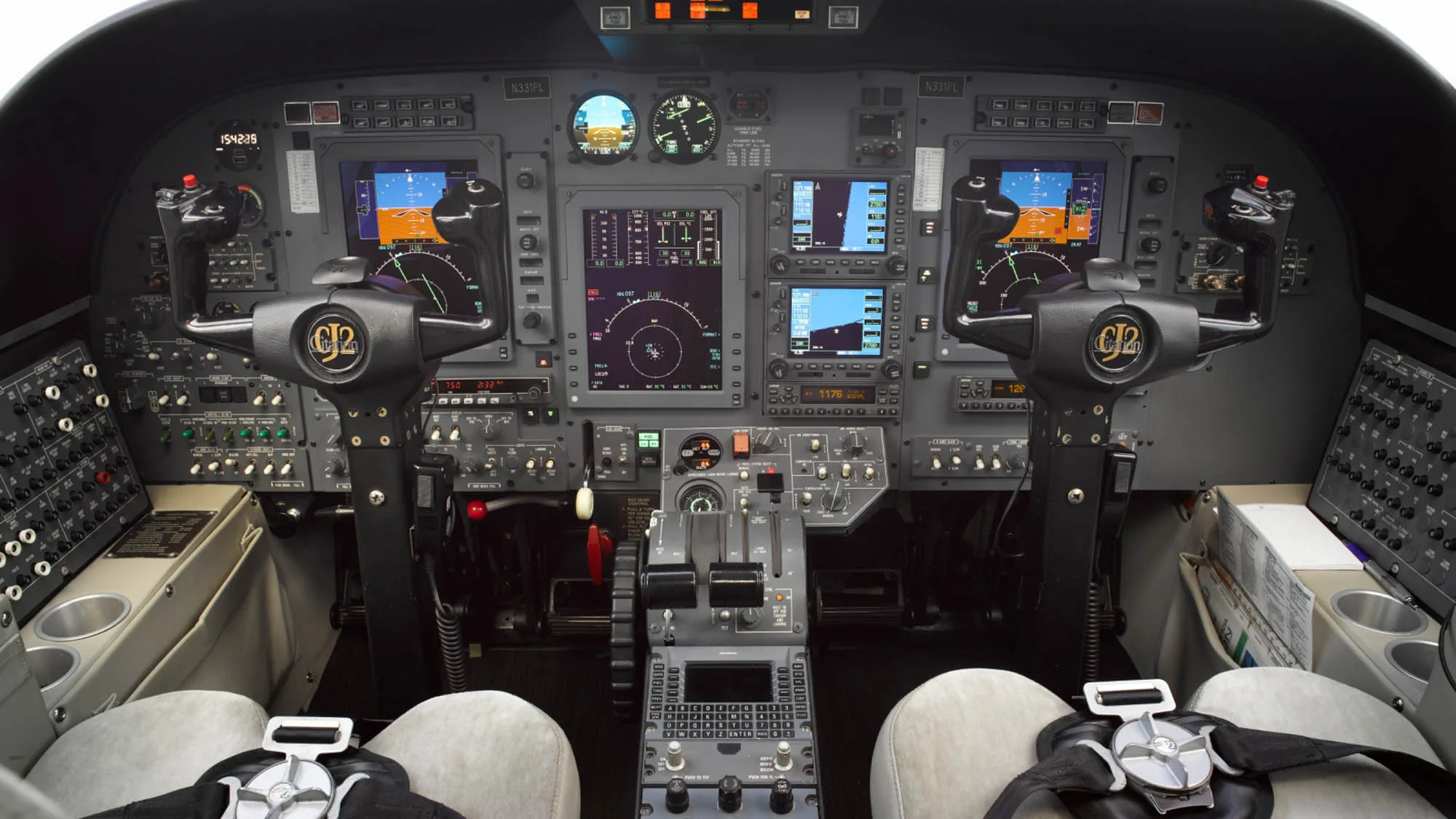 Cockpit and instrument panel of a 2002 Cessna Citation CJ2.
