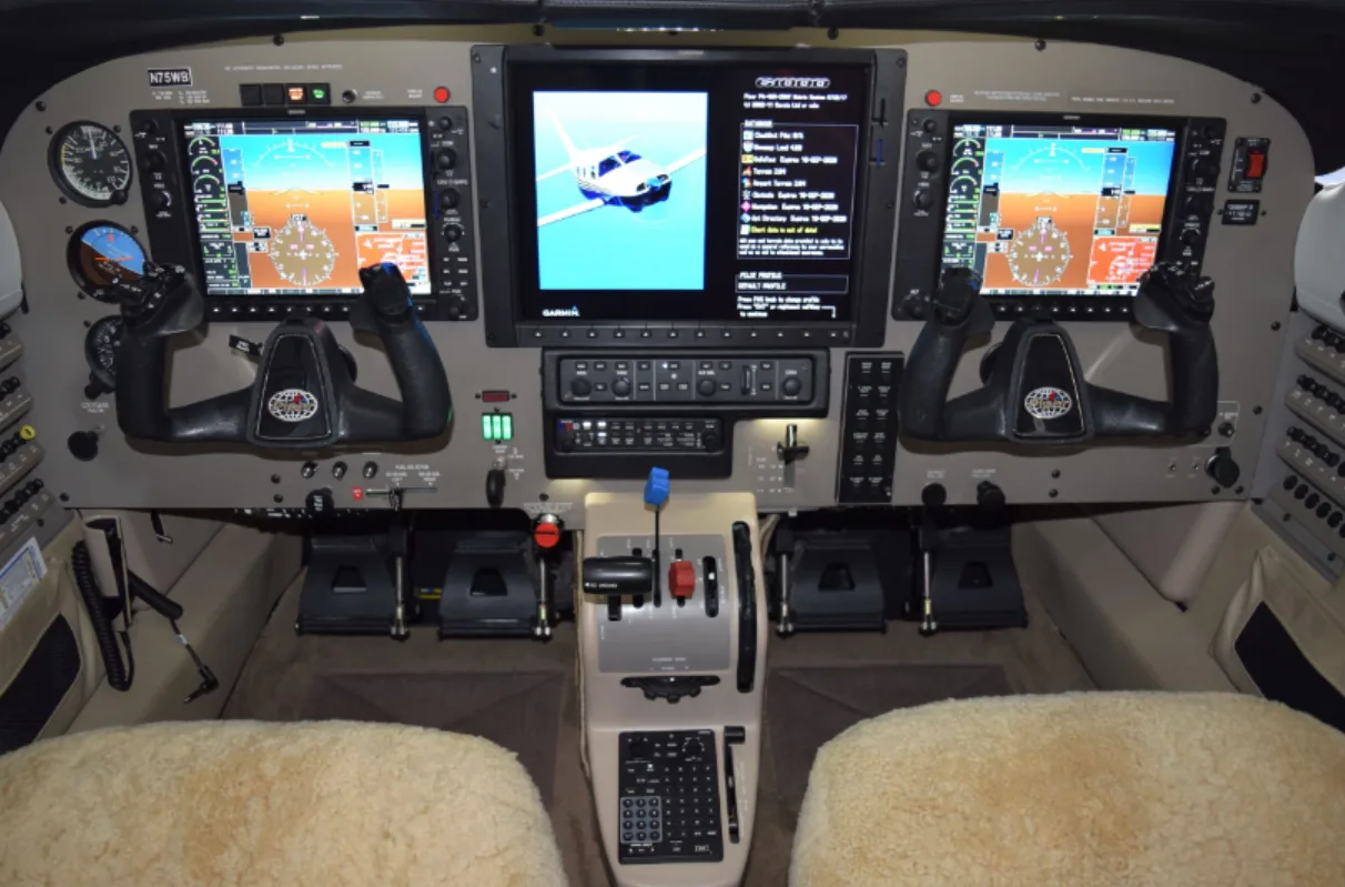 Cockpit and instrument panel of a 2010 Piper malibu matrix.