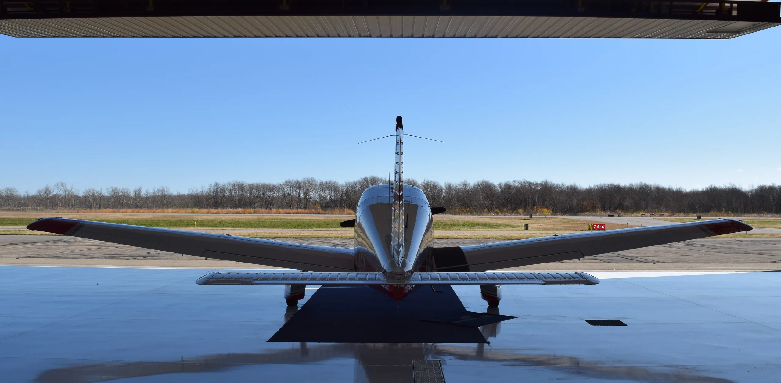 Exterior view of a Piper dakota, N14PZ.