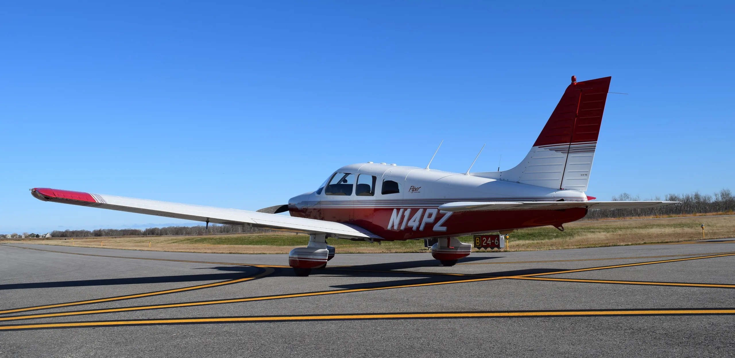Exterior view of a Piper dakota, N14PZ.