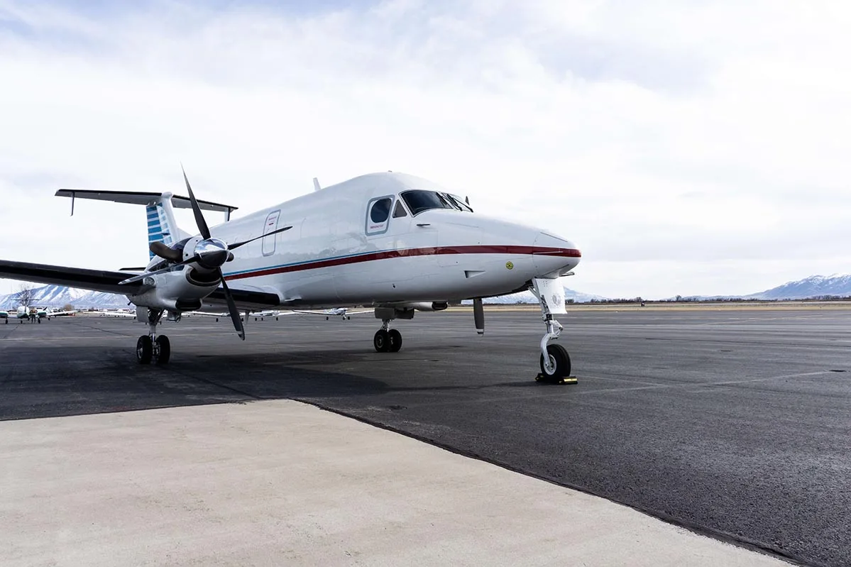 Exterior view of a 1985 Beechcraft 99, N24BH.