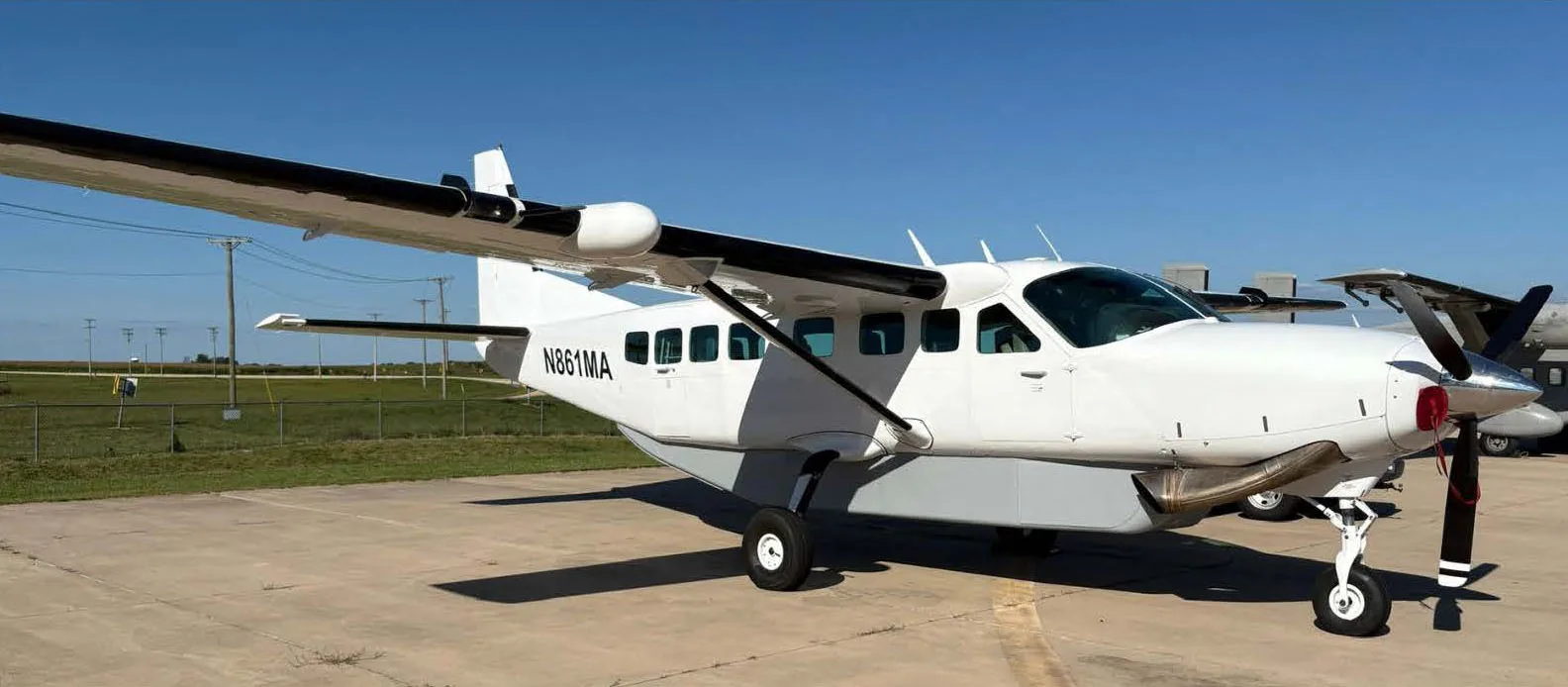 2000 Cessna 208B Caravan Cargo N861MA
