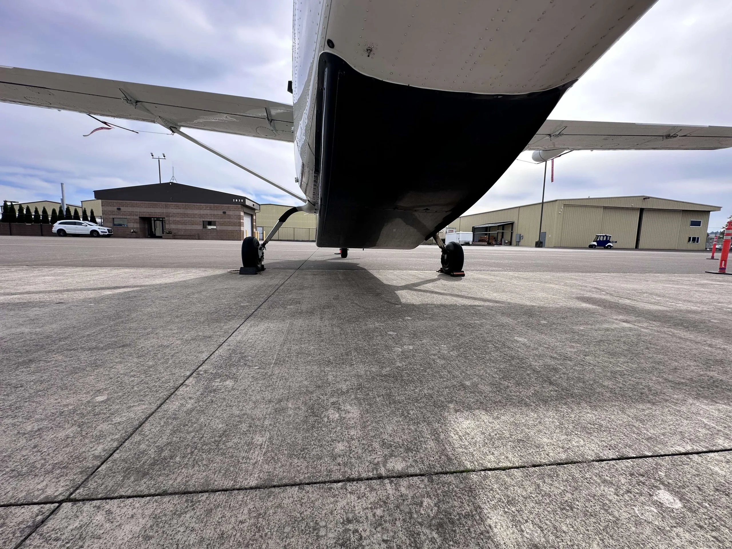 Exterior view of a 2005 Cessna 208B Grand Caravan, N145WA.