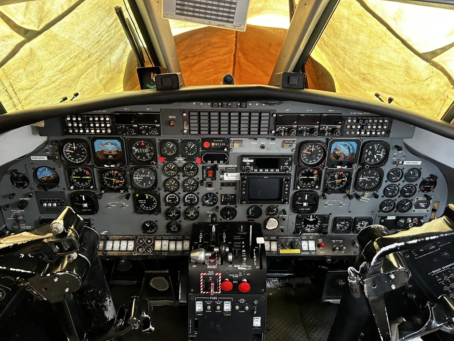 Cockpit and instrument panel of a 1991 Fairchild Metro III.