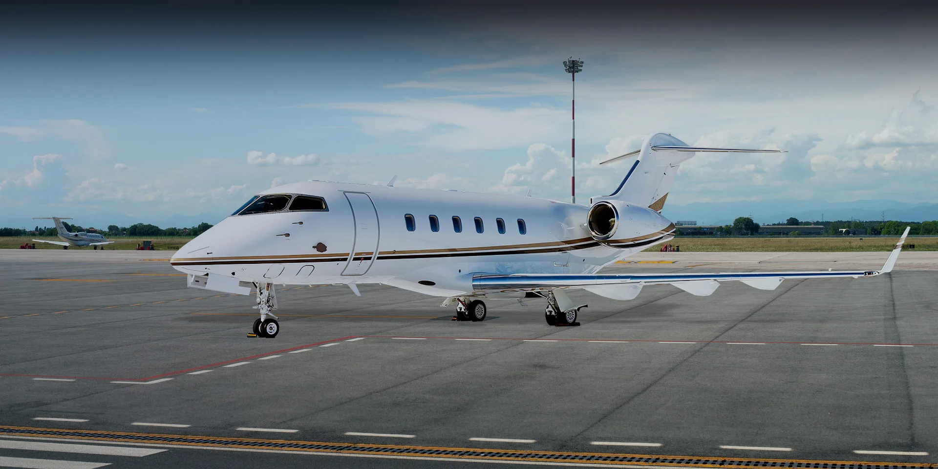 Bombardier Challenger 605