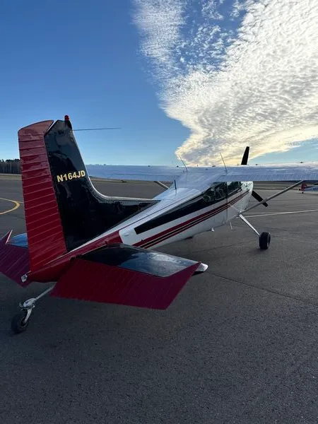 Exterior view of a 1967 Cessna 180 Skywagon (P-Ponk 470-50 engine) $250,000 - N164JD (Minnesota).