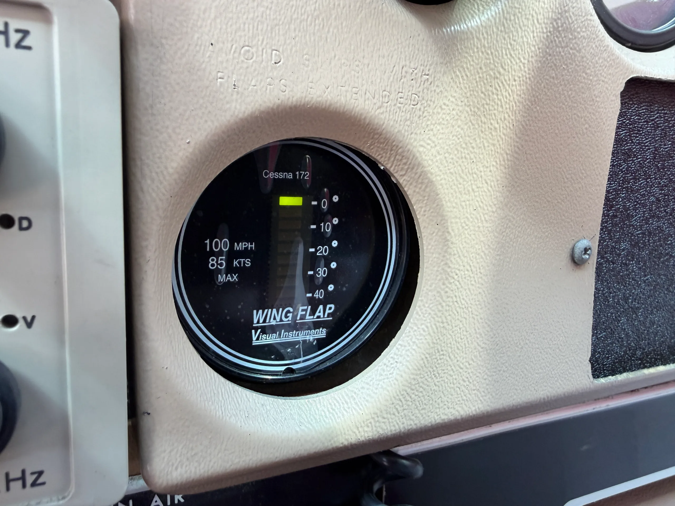 Avionics suite of a 1969 Cessna 172K - $99,000 - N84793 (Here at Placerville).