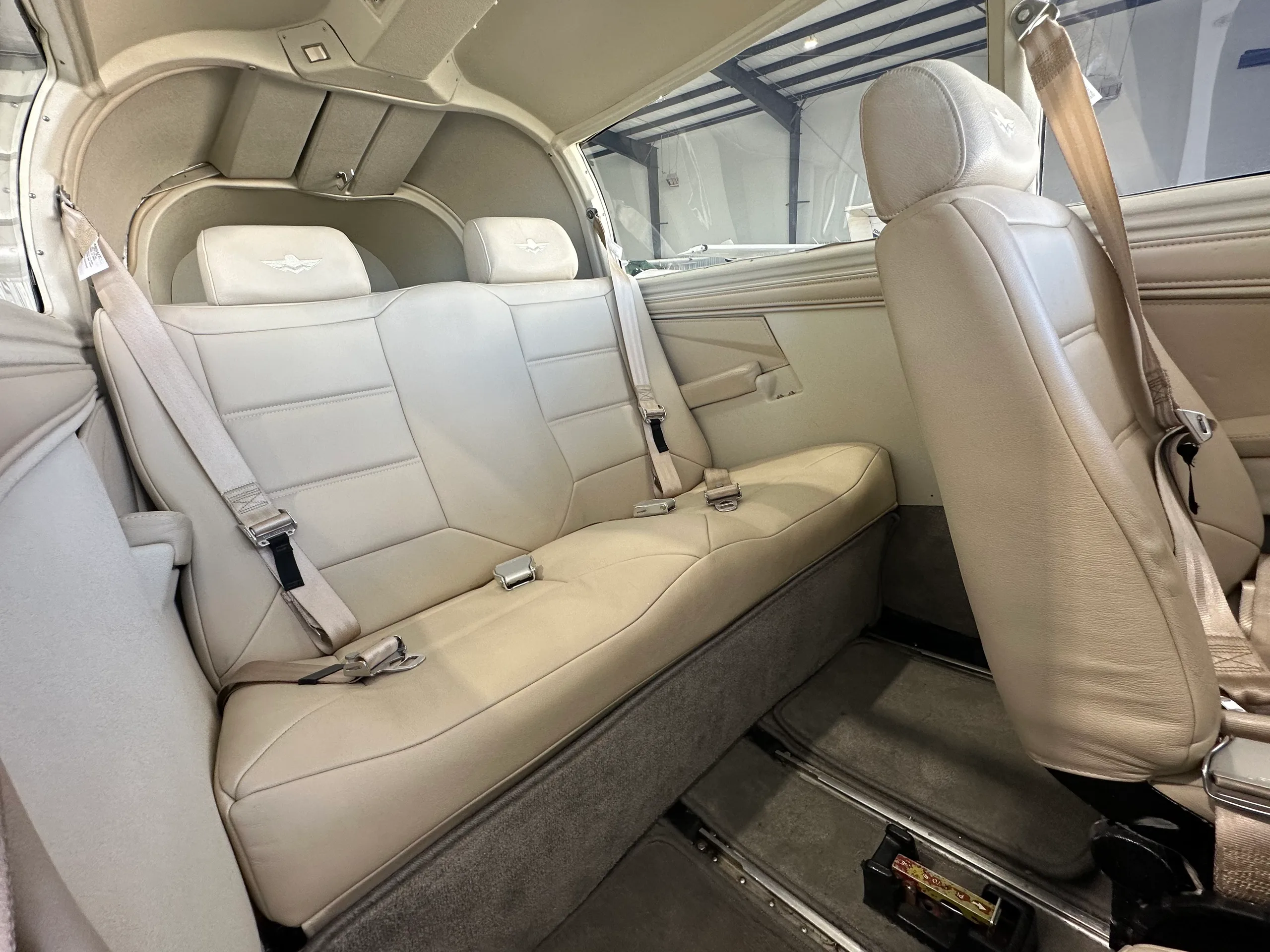 Cabin interior of a 1981 Mooney M20J "201" - $219,000 - N4064H (Florida).