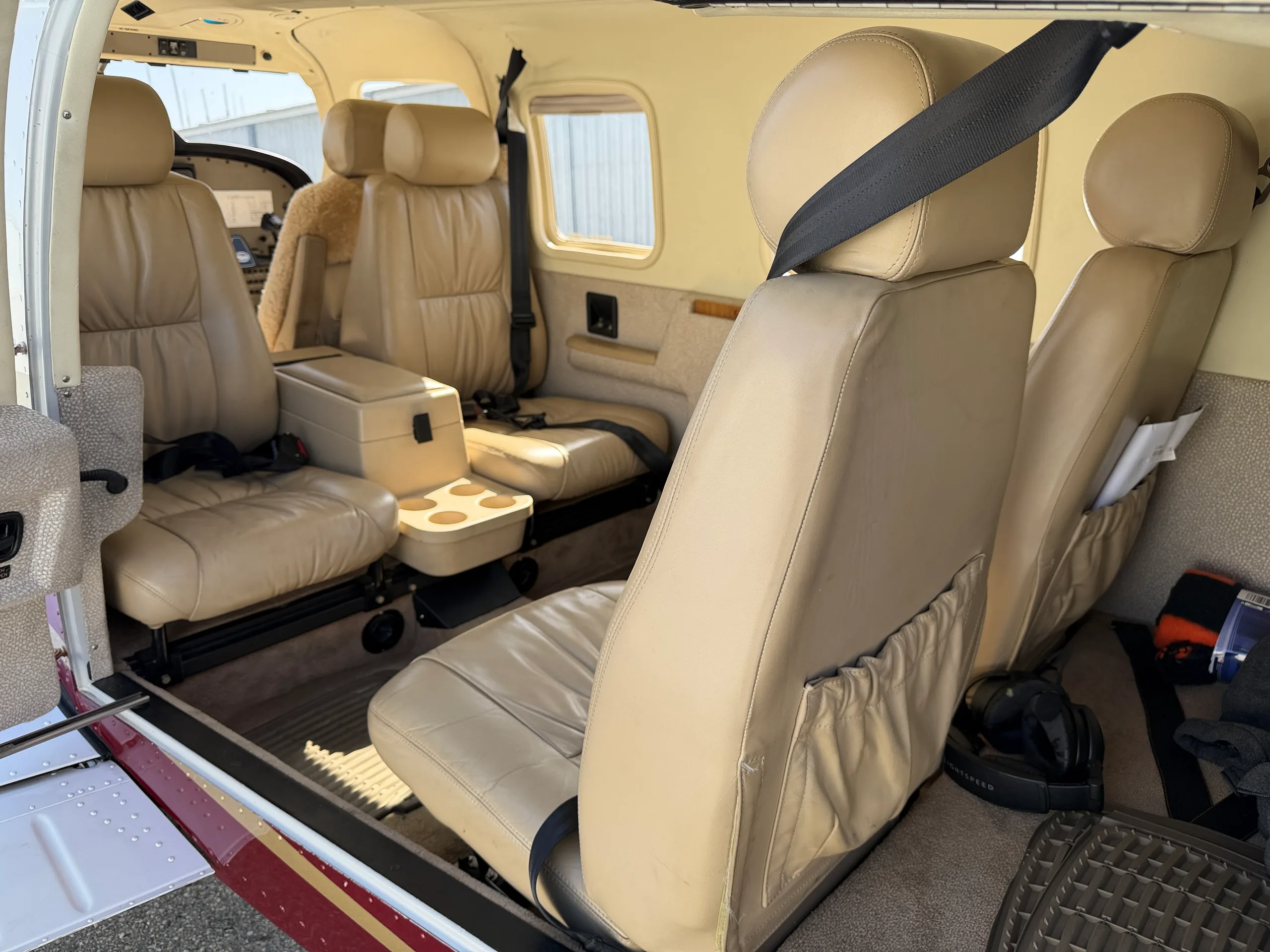 Cabin interior of a 2003 Piper (Saratoga) 6XTC (Fixed gear) - $399,000 - N5369J (Local to Placerville).