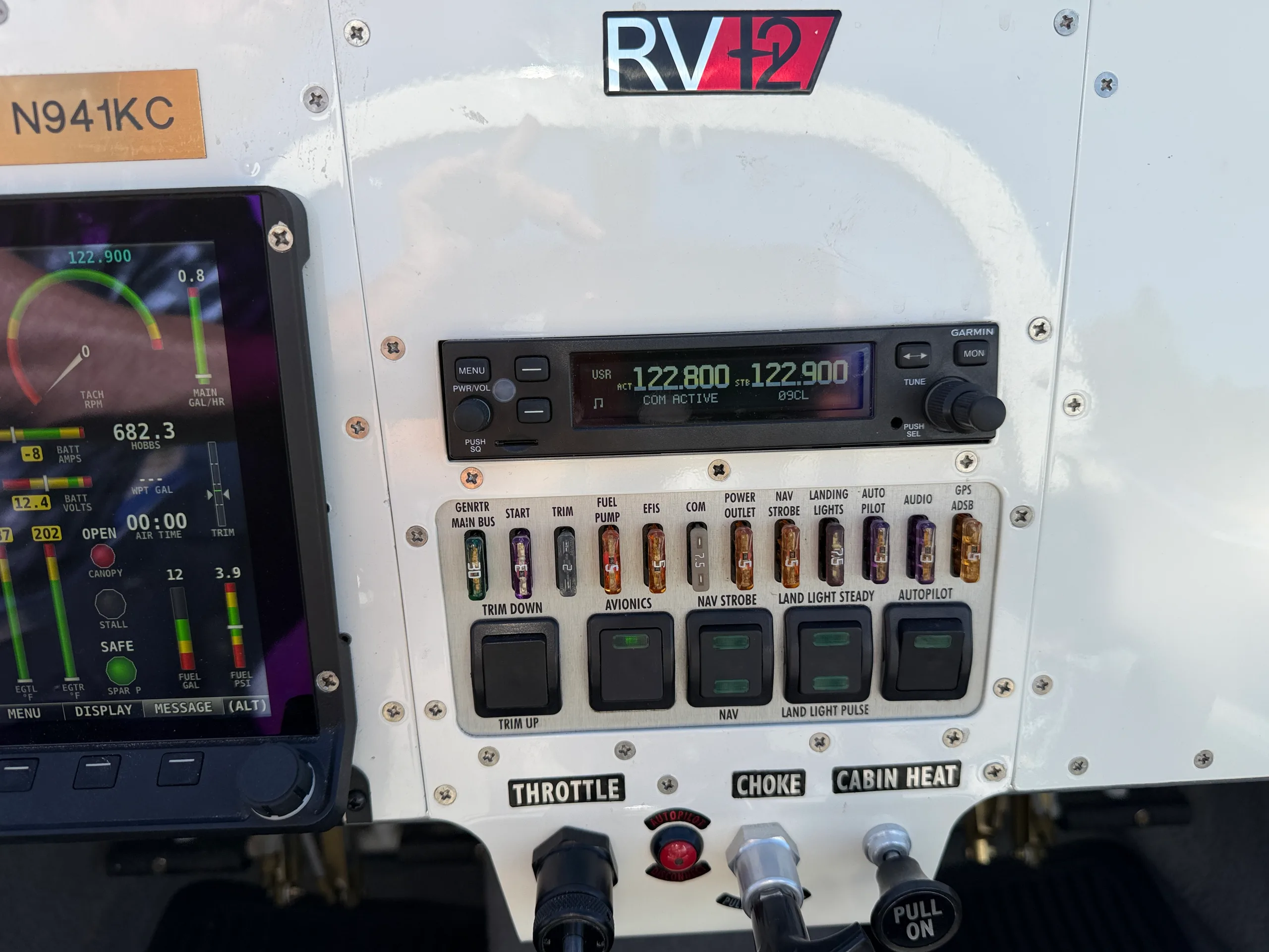 Avionics suite of a 2015 Vans RV-12.