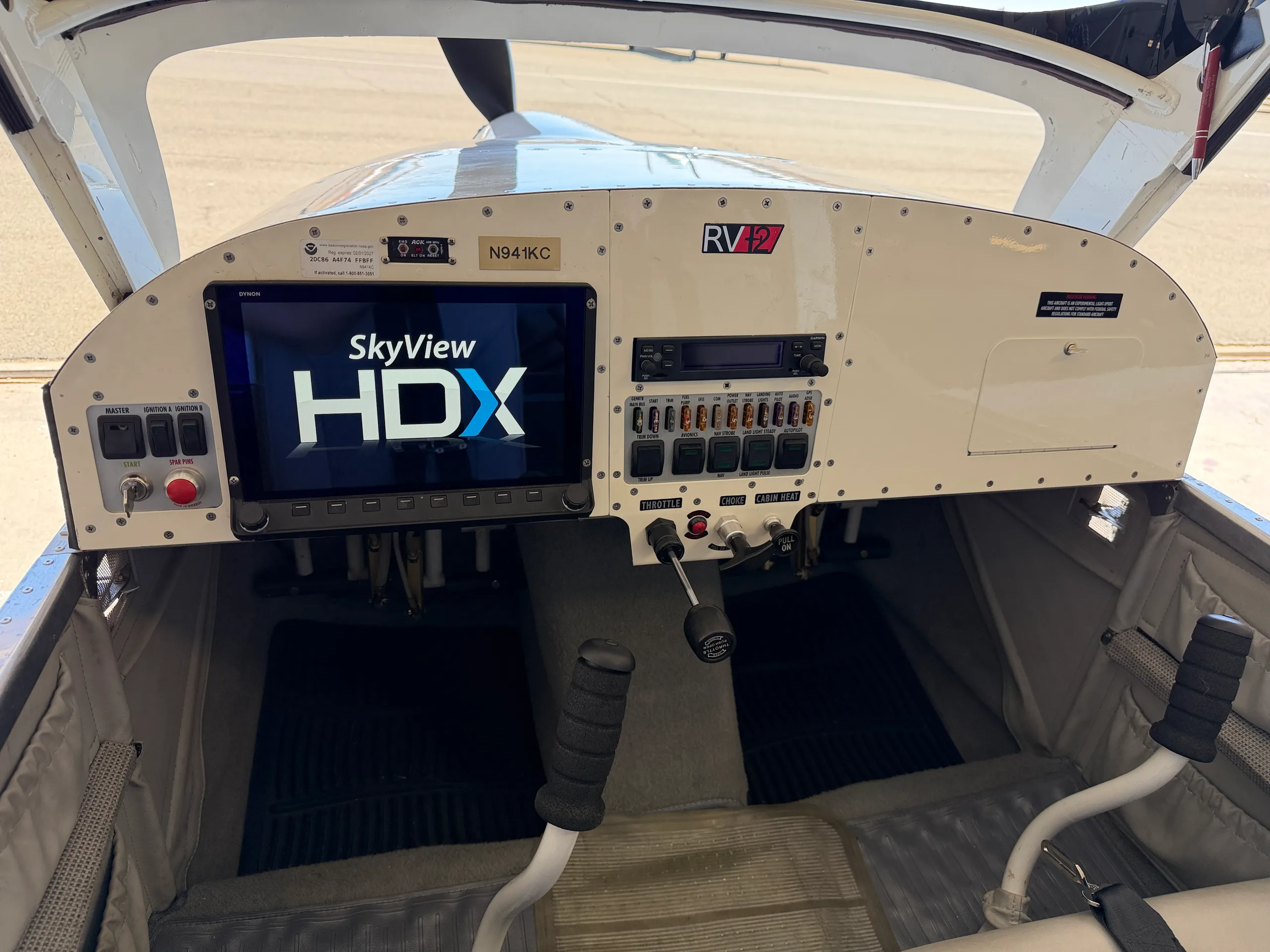 Cockpit and instrument panel of a 2015 Vans RV-12.