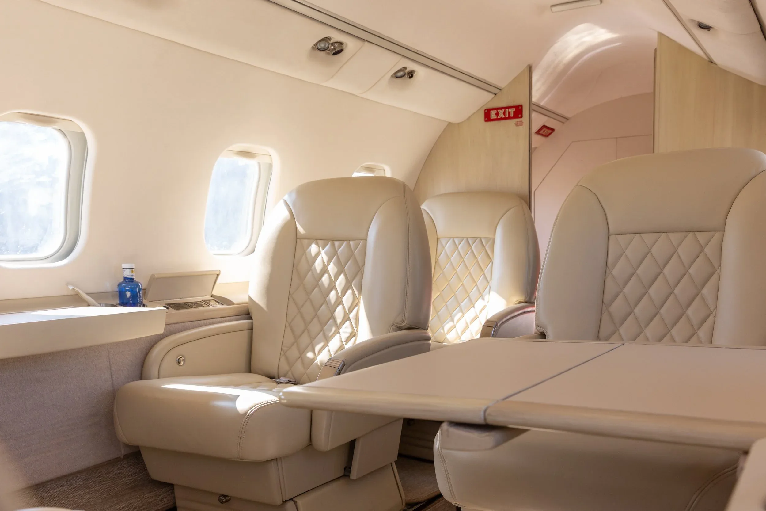Cabin interior of a 1994 Learjet 60 — SmartJets.