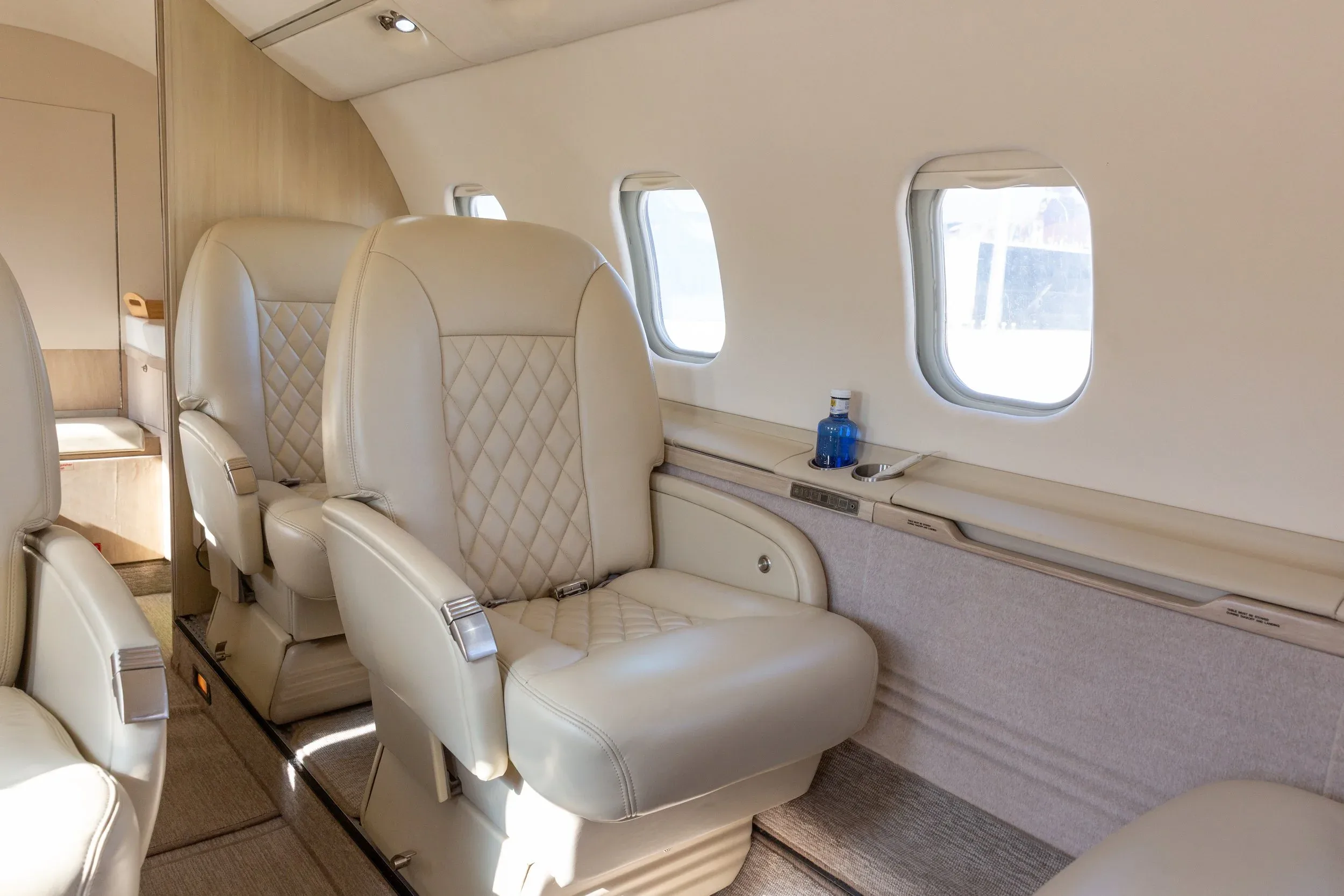 Cabin interior of a 1994 Learjet 60 — SmartJets.