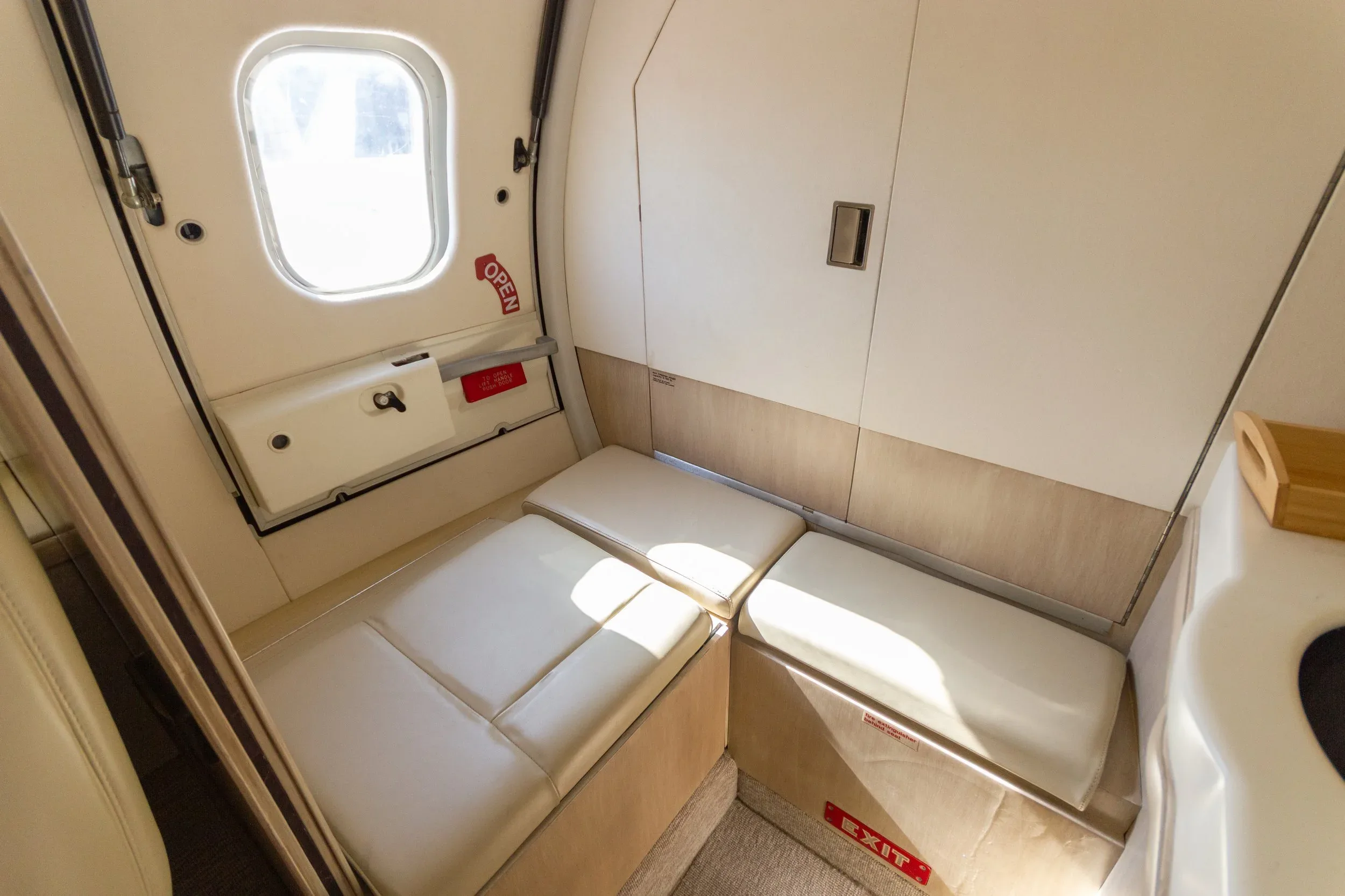 Cabin interior of a 1994 Learjet 60 — SmartJets.