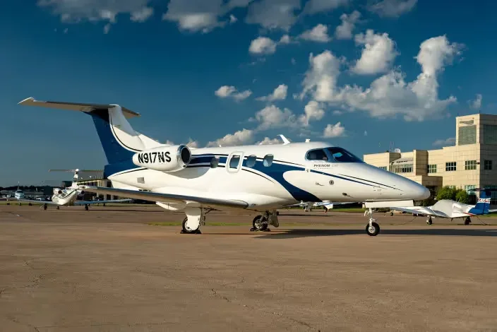 Phenom 100