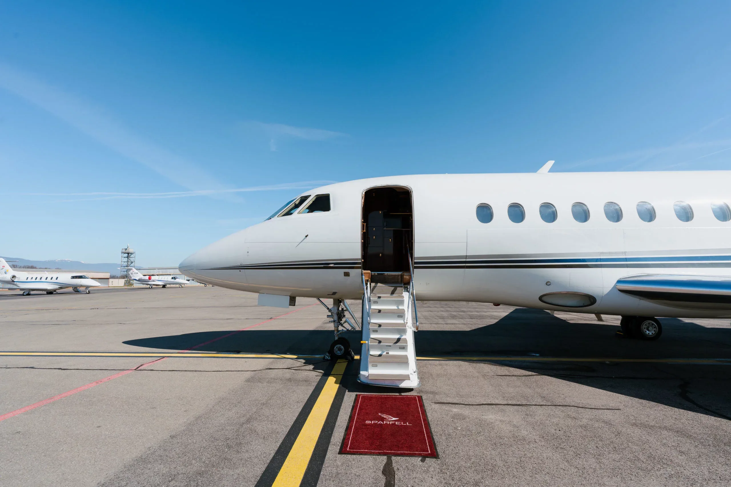 Falcon 2000 – T7-RMD