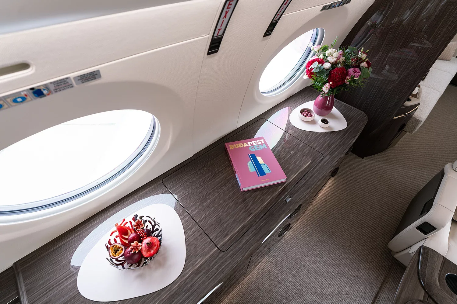 Cabin interior of a 2025 Gulfstream G500.