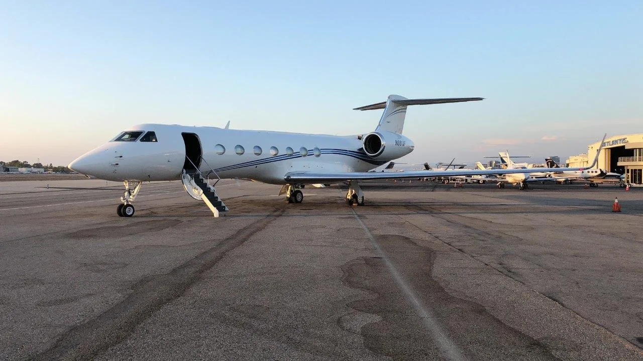 Exterior view of a Gulfstream G550 – SN 5349.