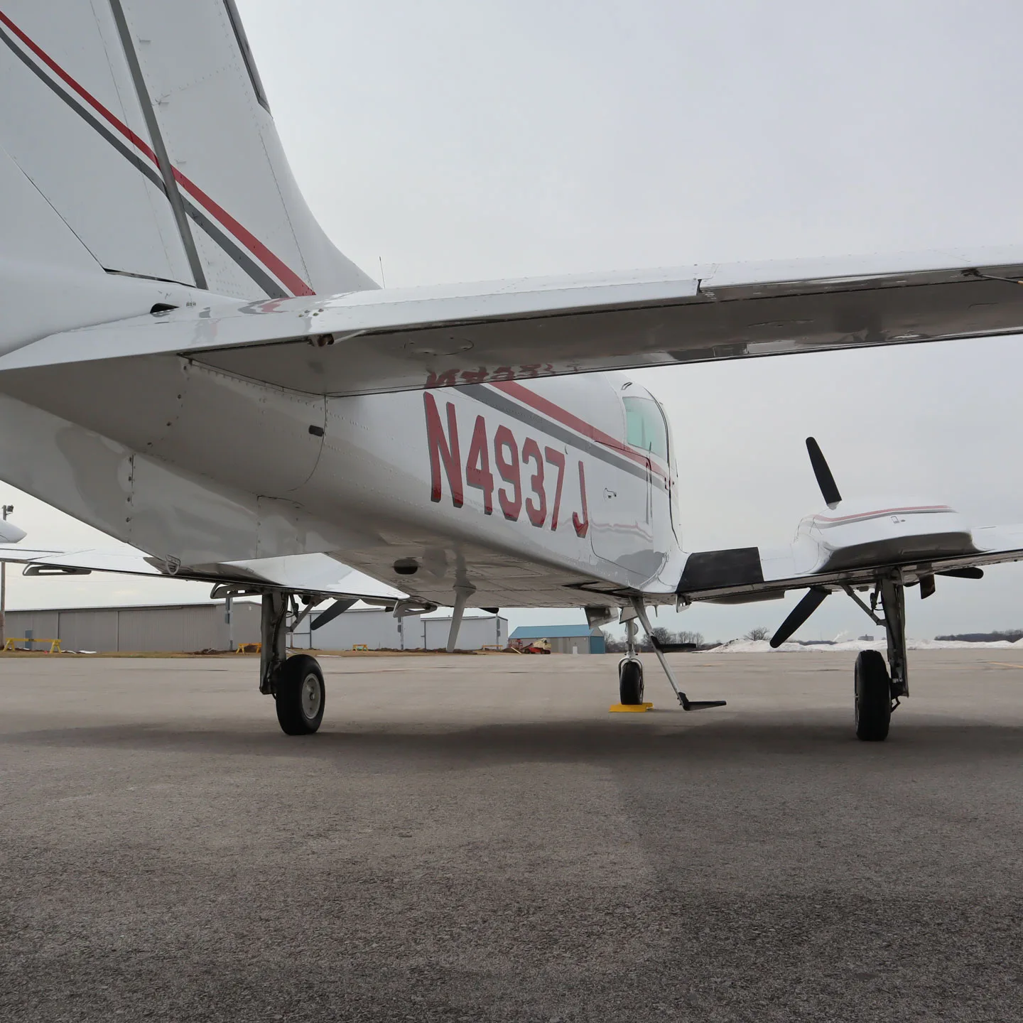 Exterior view of a 1977 Cessna T310R | TAS Aviation.
