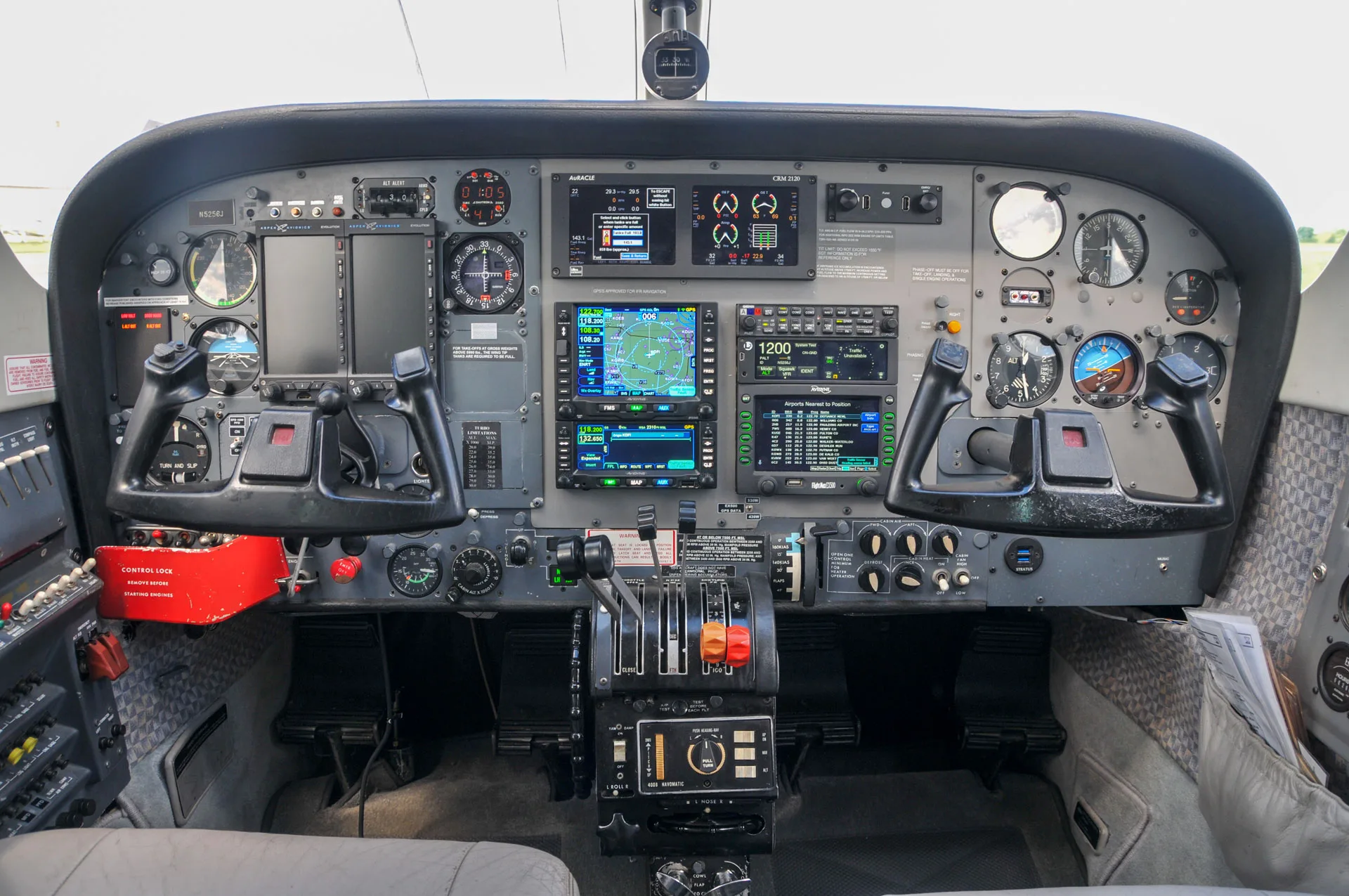 Cockpit and instrument panel of a 1977 Cessna 340A | TAS Aviation.