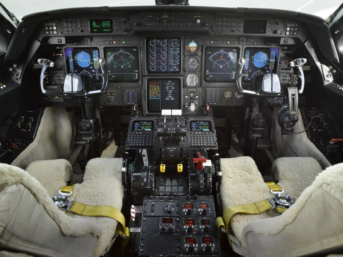 Cockpit and instrument panel of a 1988 Gulfstream.