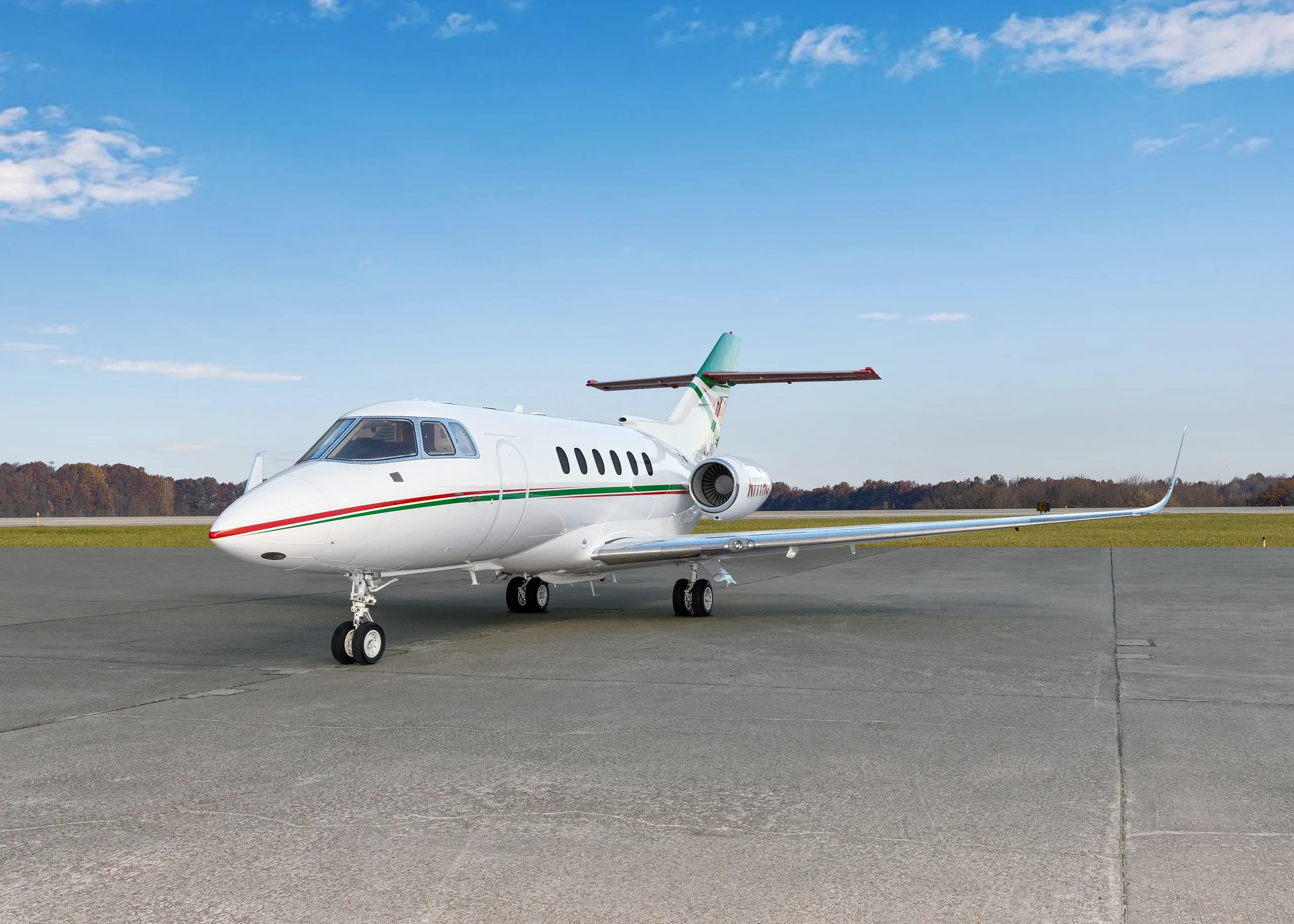 Exterior view of a 1997 Hawker 800XP, N29GZ.