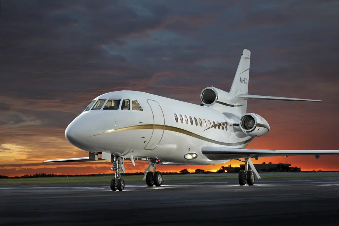 Marketing image of a 1999 Dassault Falcon 900B.