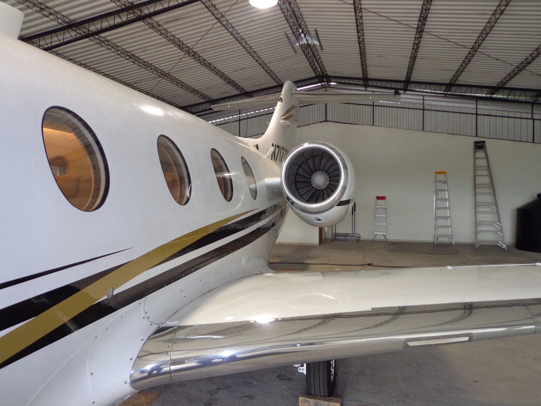 Exterior view of a 2001 Beechcraft Hawker 400A.