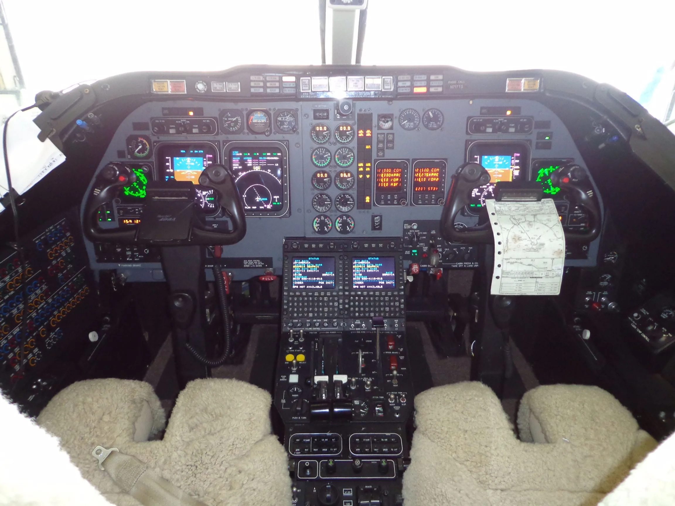 Cockpit and instrument panel of a 2001 Beechcraft Hawker 400A.