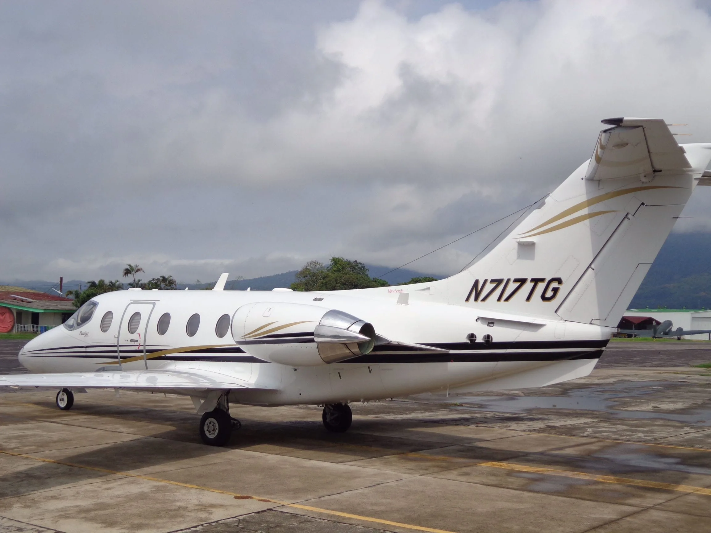 Exterior view of a 2001 Beechcraft Hawker 400A.