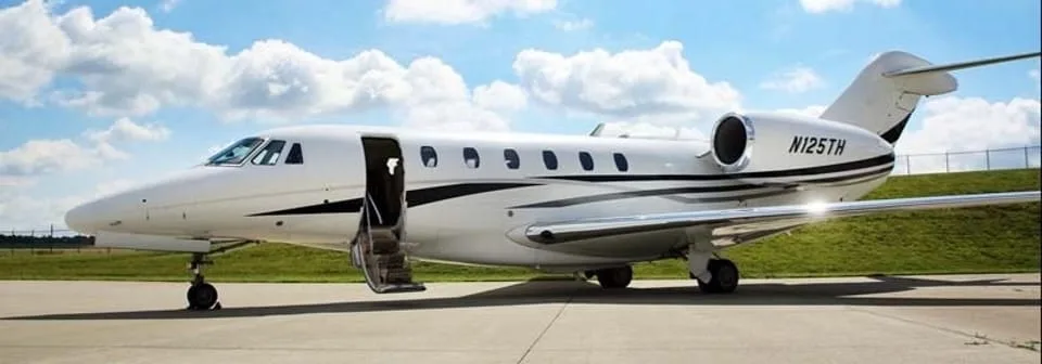 Exterior view of a 2002 Cessna Citation X, N125TH.