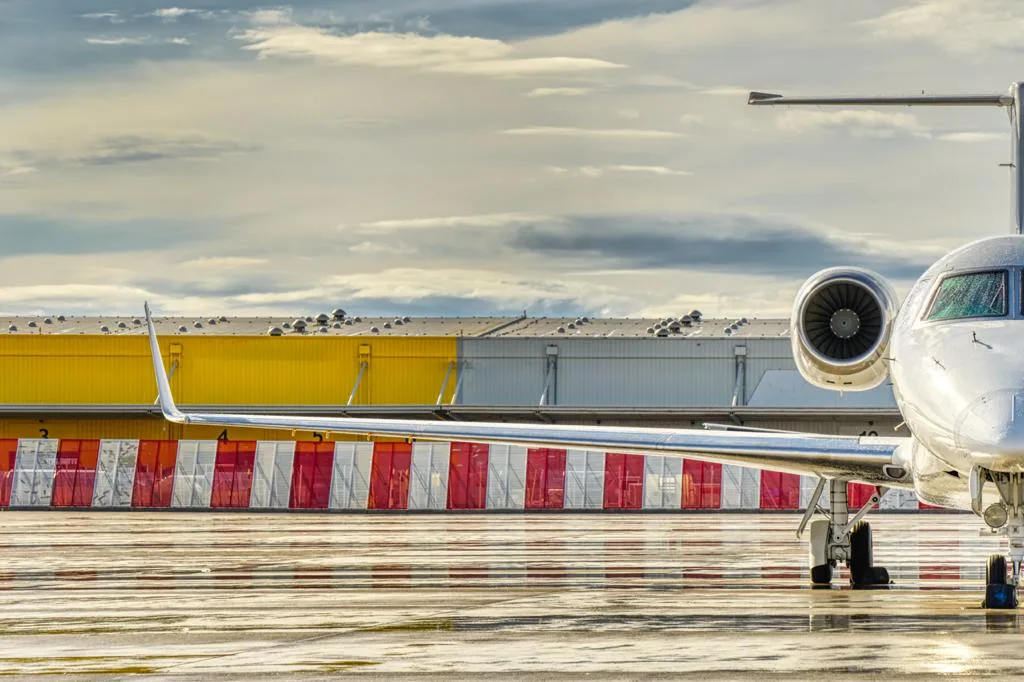 Exterior view of a 2004 Embraer Legacy 600, SX-KKA.