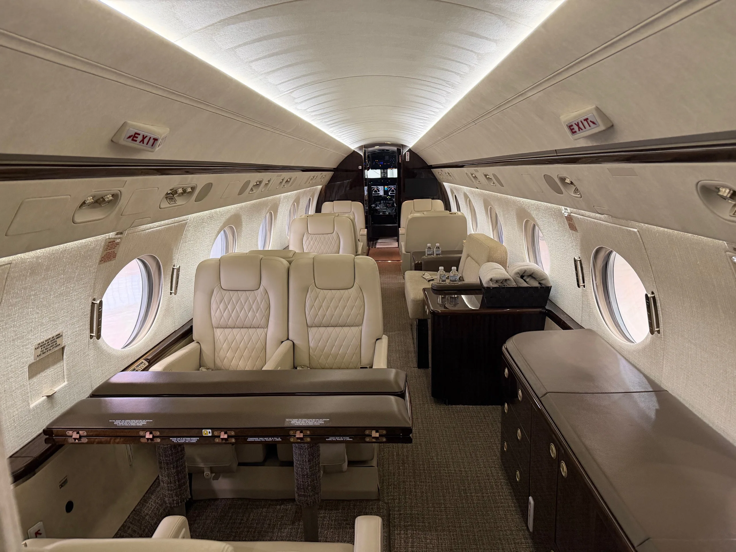 Cabin interior of a 2004 Gulfstream G550.