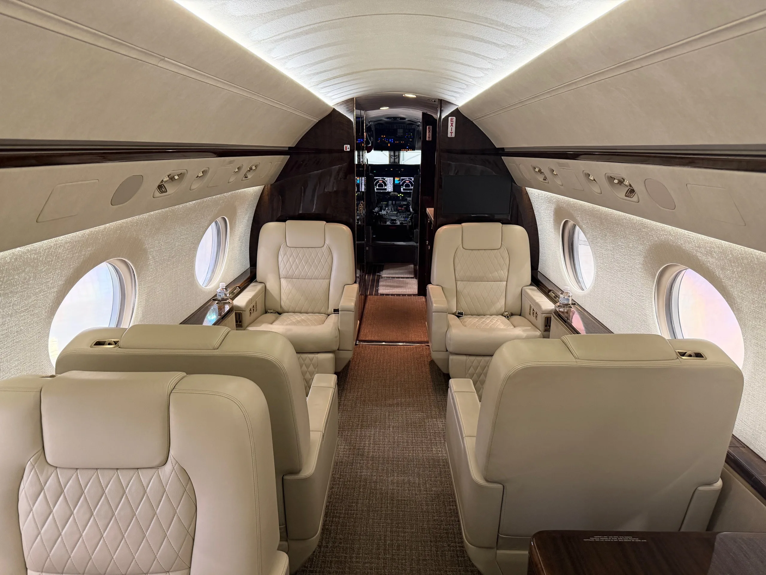 Cabin interior of a 2004 Gulfstream G550.