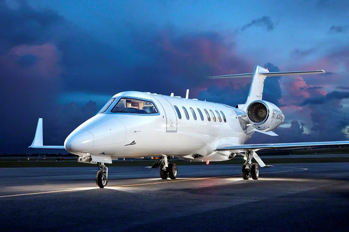 Cabin interior of a 2005 Learjet 45XR.